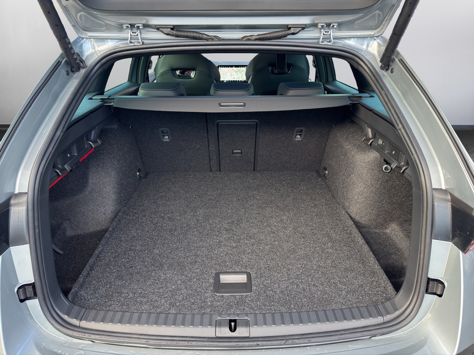 SKODA Octavia Combi 2.0 TSI DSG Dynamic 4x4 - 12