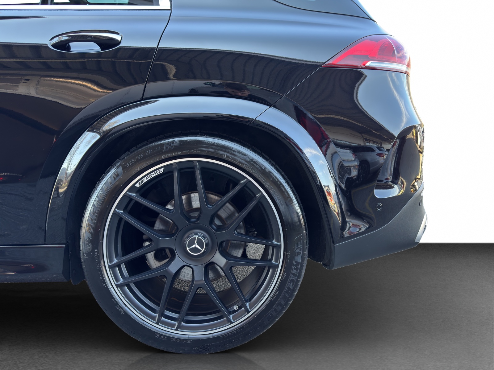 MERCEDES-BENZ GLE 53 AMG 4Matic+ - 23