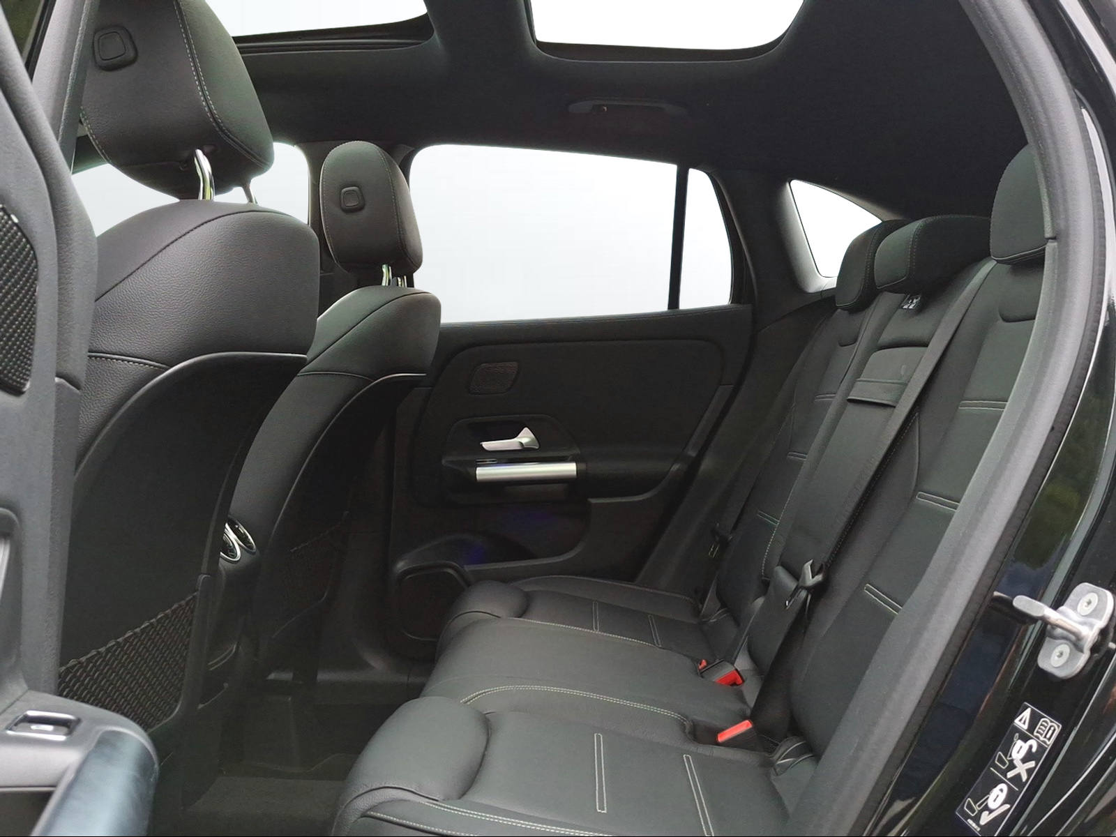 MERCEDES-BENZ GLA 220 4Matic 8G-DCT AMG Line - 12
