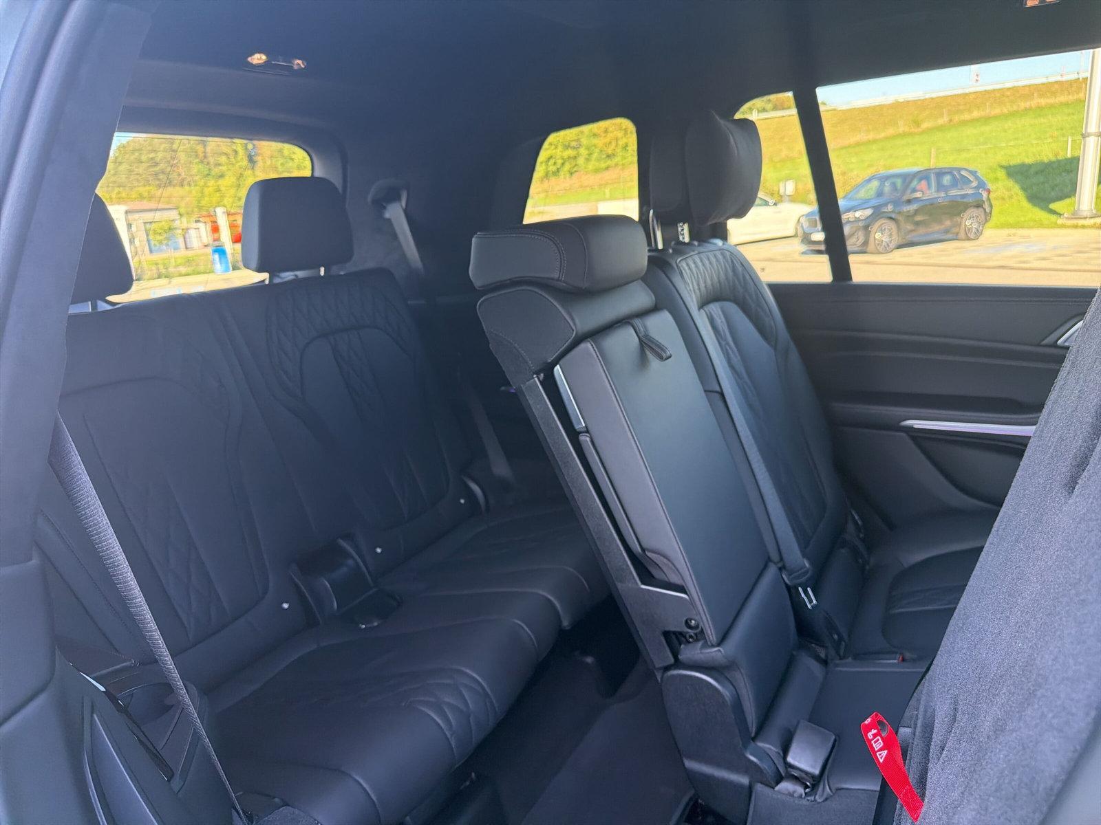 BMW X7 40d M Sport xDrive G07 (CH) AHK ** 7 Places ** - 25
