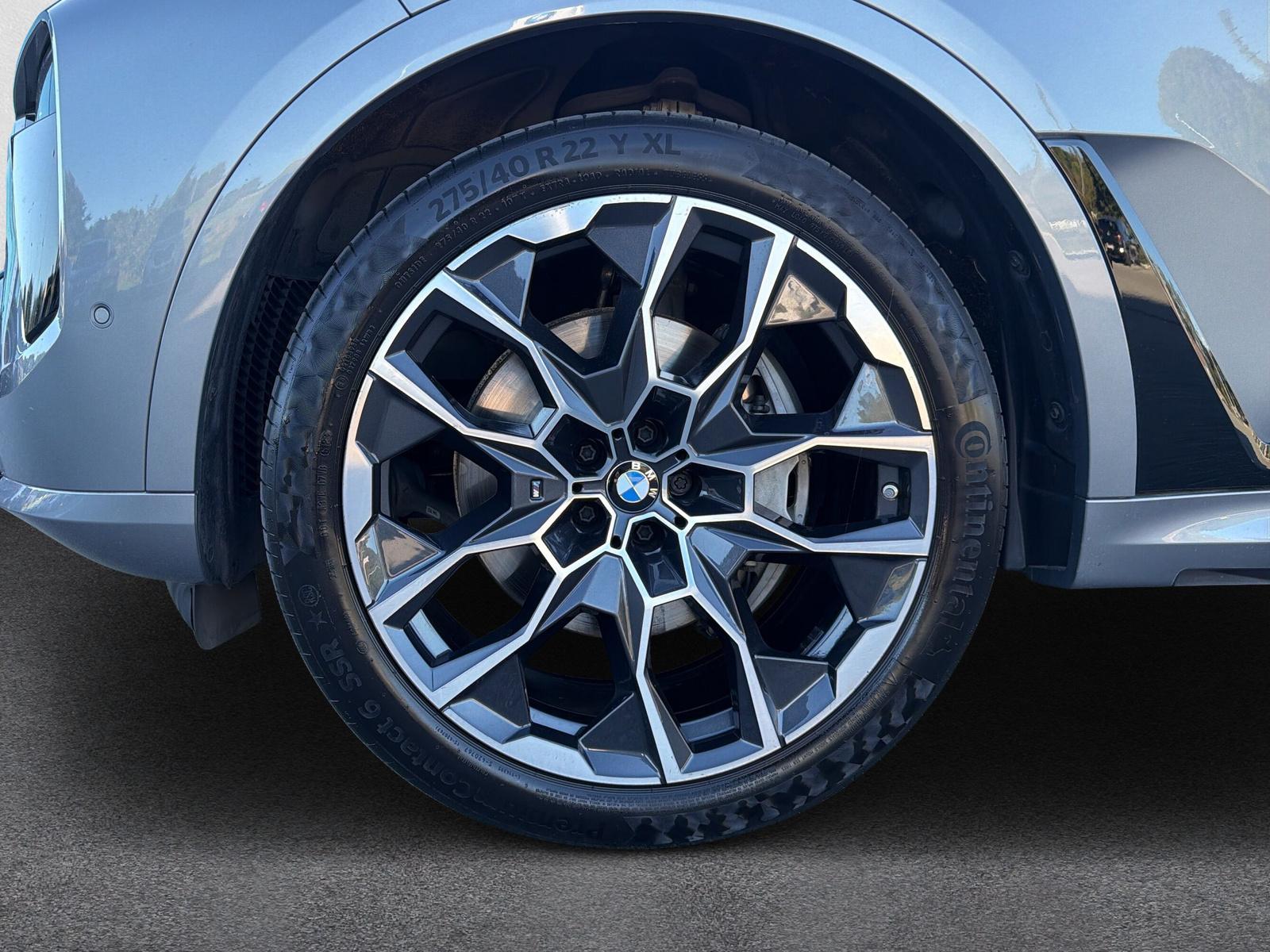 BMW X7 40d M Sport xDrive G07 (CH) AHK ** 7 Places ** - 10