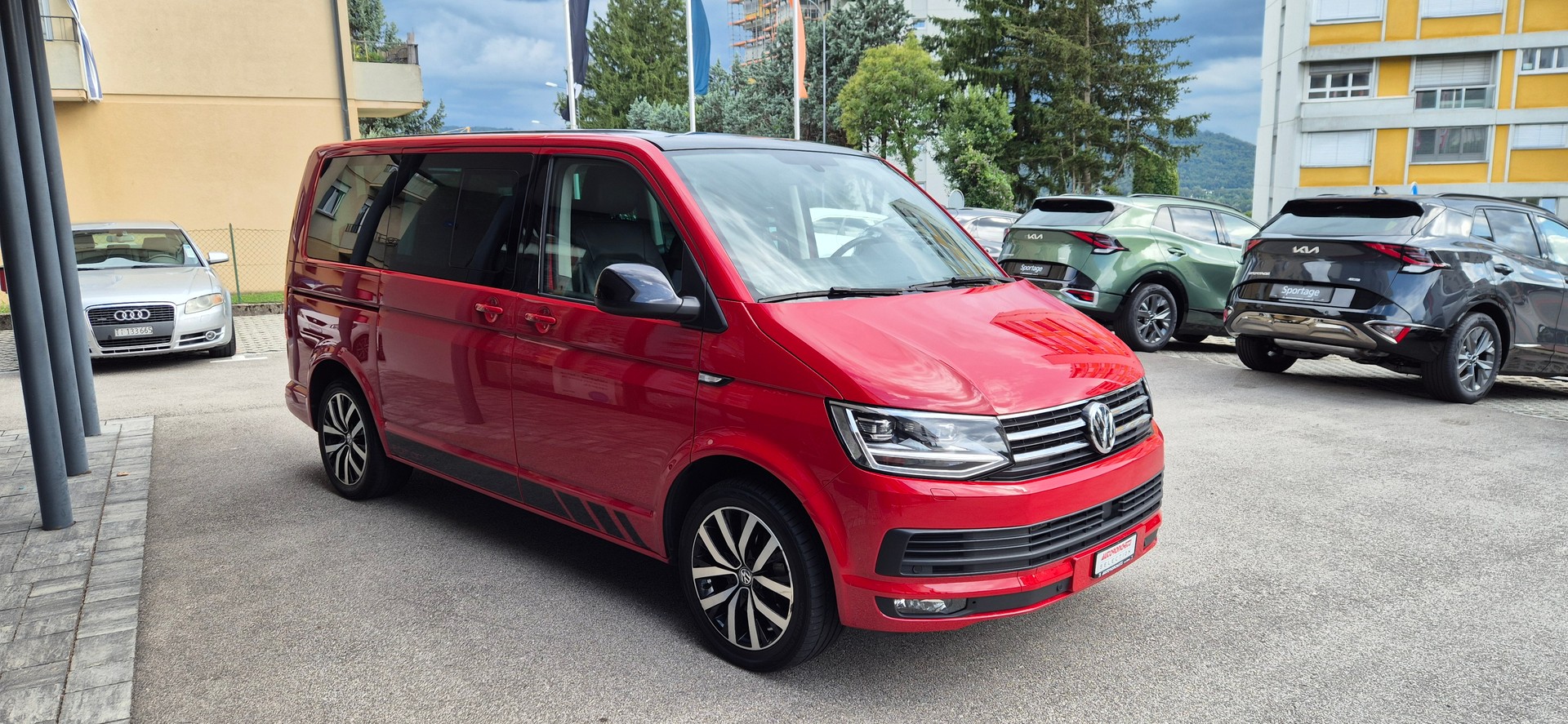 VW T6 Multivan 2.0 Bi-TDI Family Edition 4Motion DSG - 3