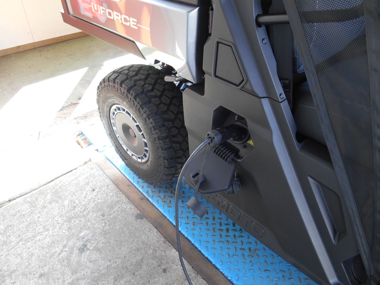 CF MOTO Elektro 4x4, ab Nov. 2025 - 14