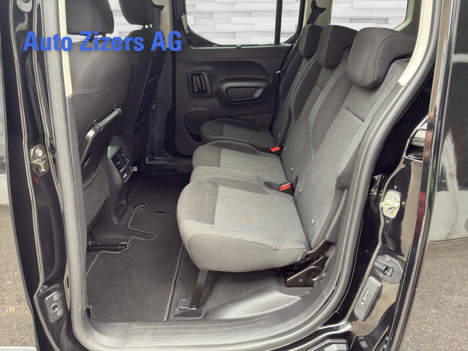 PEUGEOT Rifter 1.2 PureTech Allure Pack EAT8 - 12
