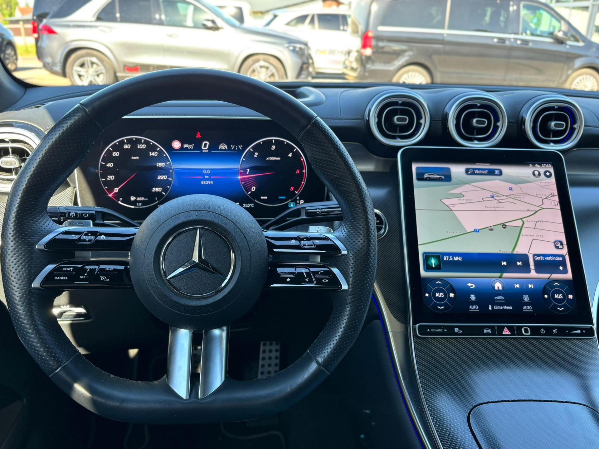MERCEDES-BENZ GLC 220d AMG-Line 4Matic - 11