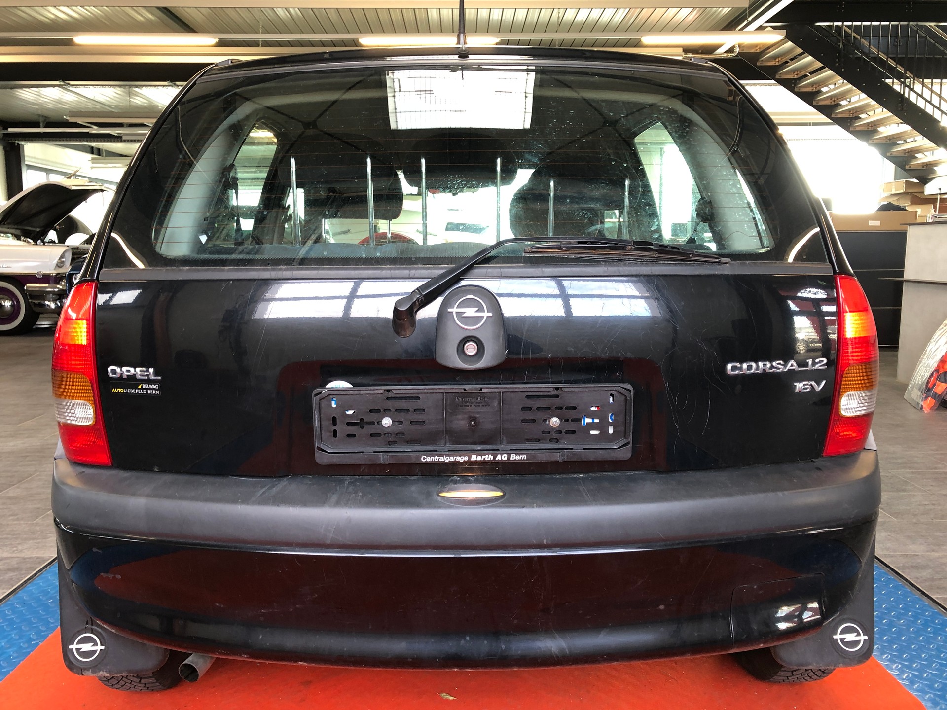 OPEL Corsa 1.2 16V Young - 4