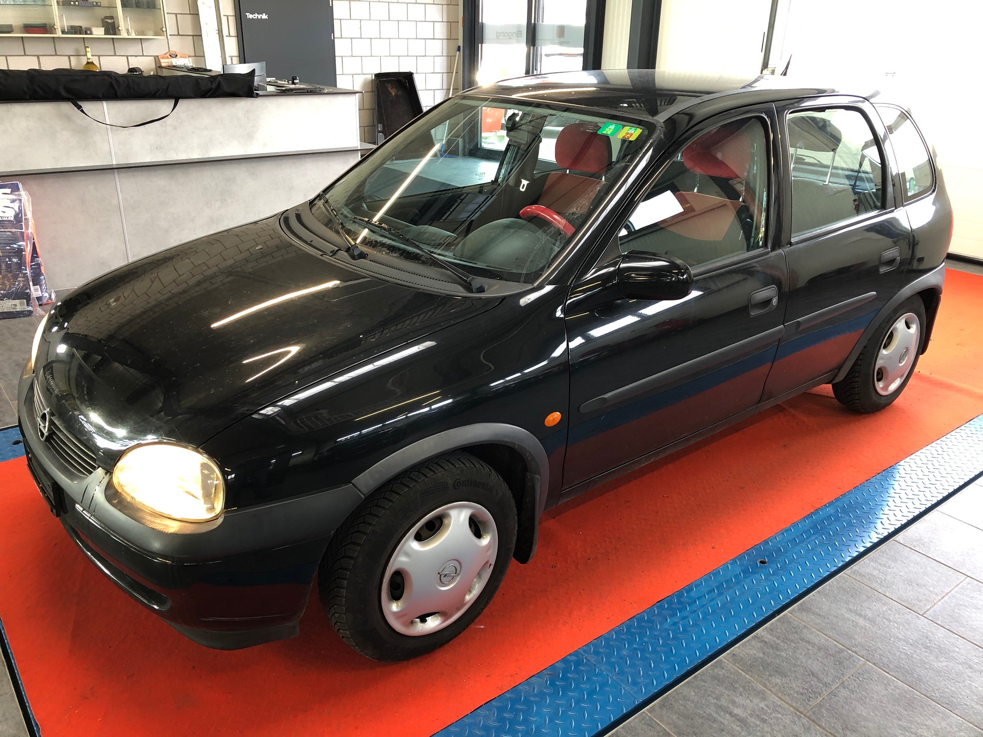 OPEL Corsa 1.2 16V Young - 7