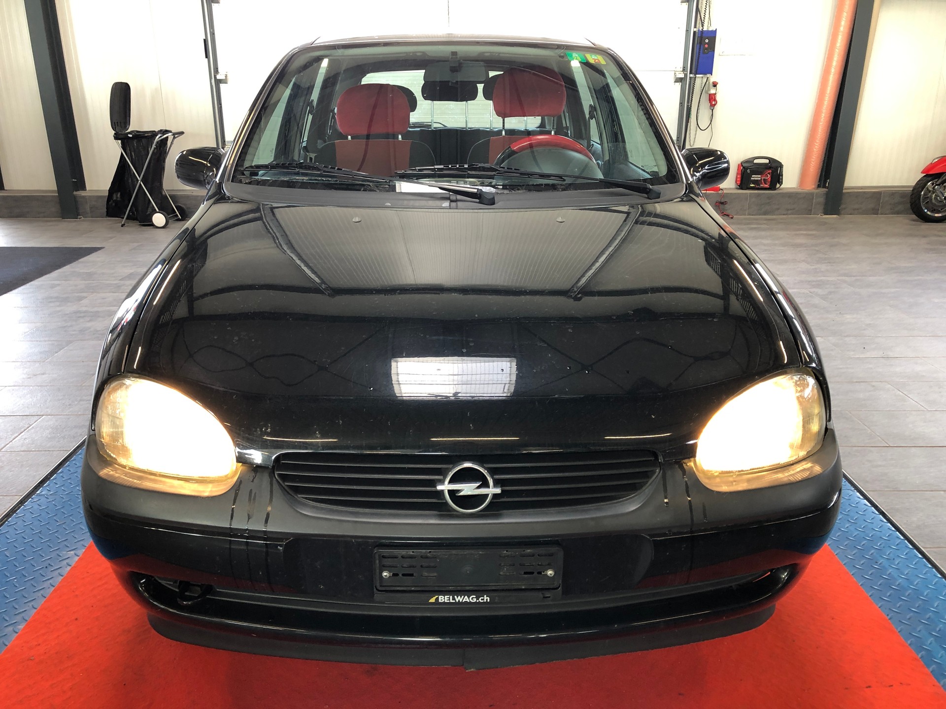 OPEL Corsa 1.2 16V Young - 8