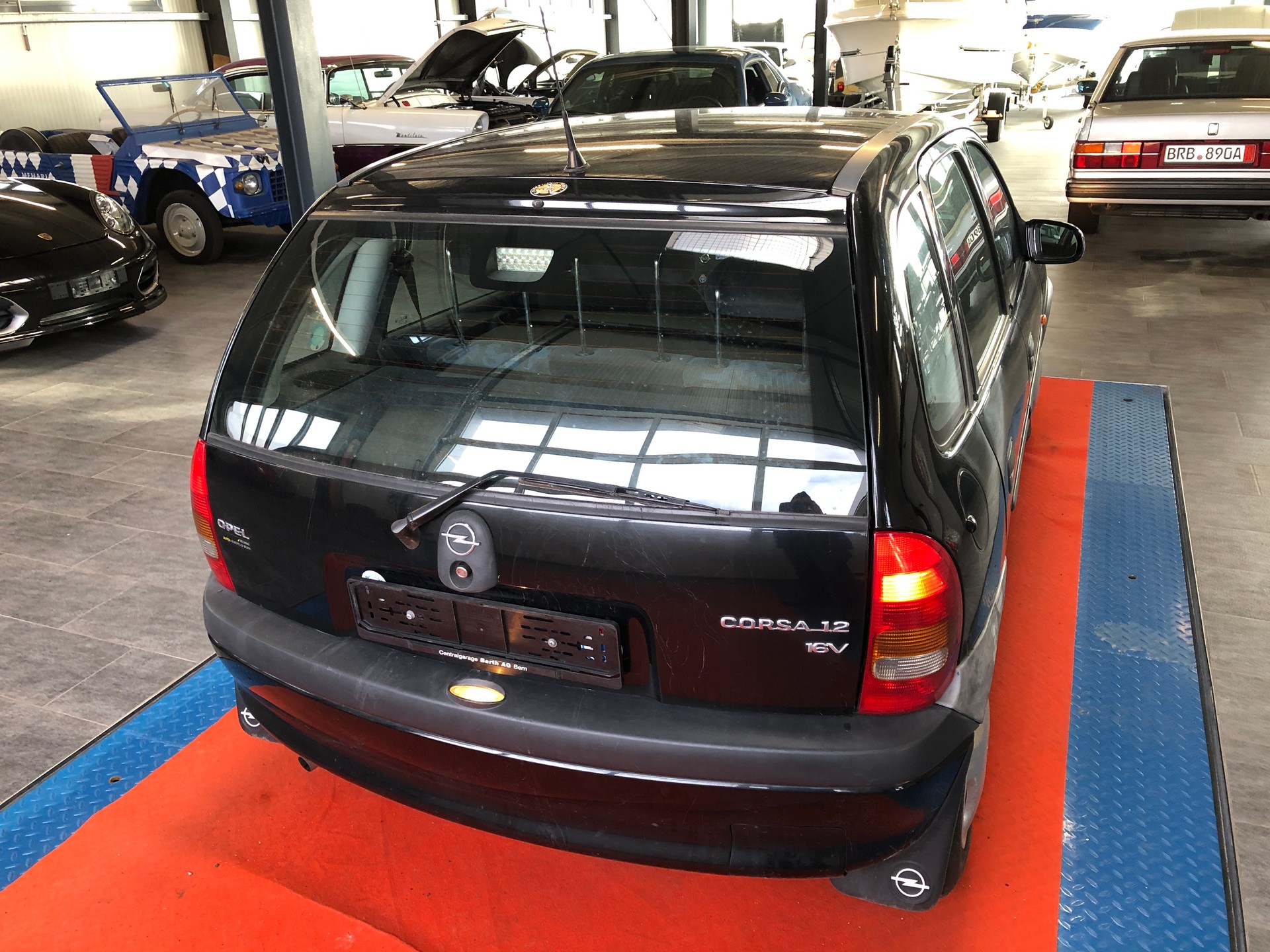 OPEL Corsa 1.2 16V Young - 10