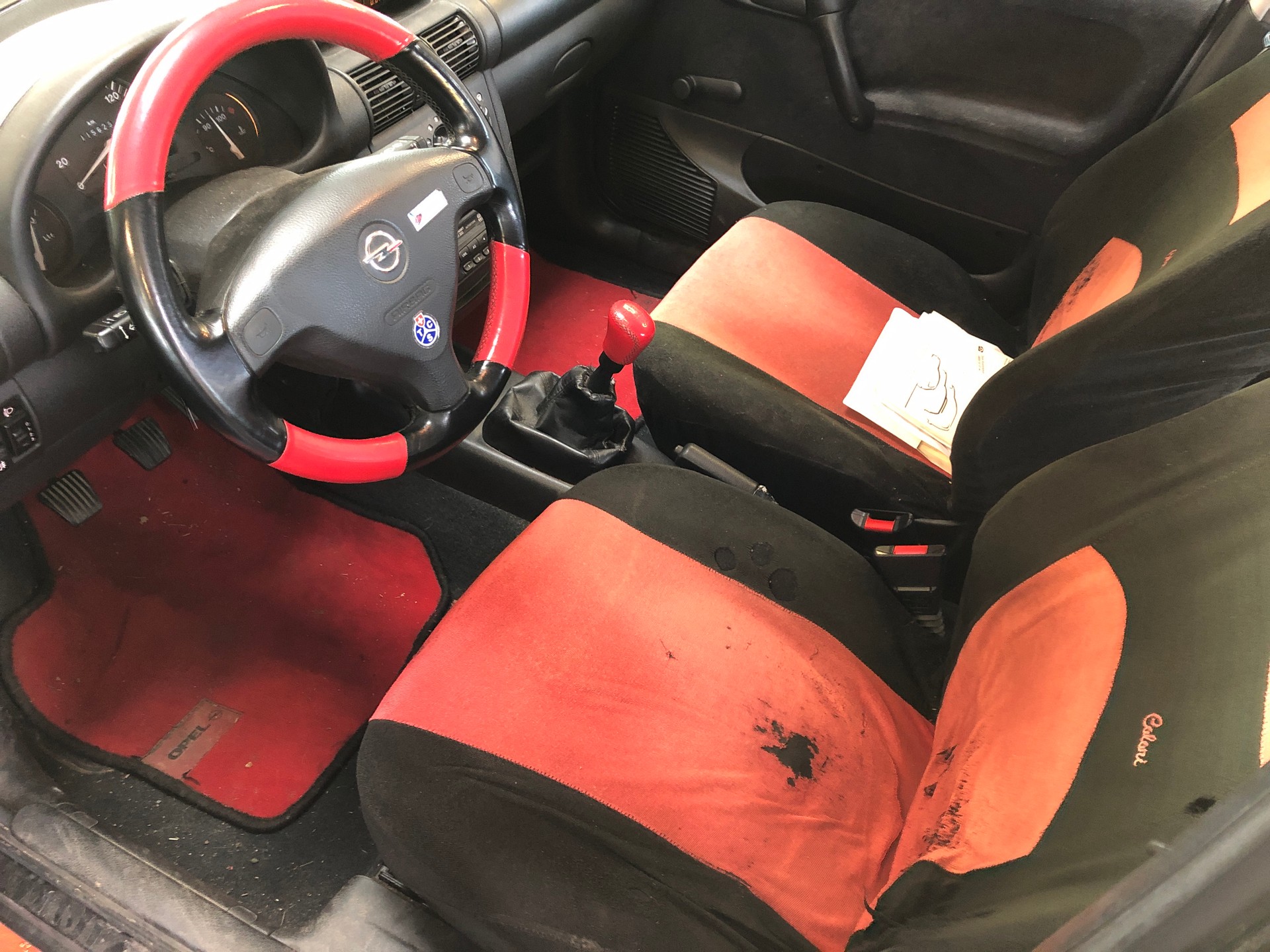 OPEL Corsa 1.2 16V Young - 13