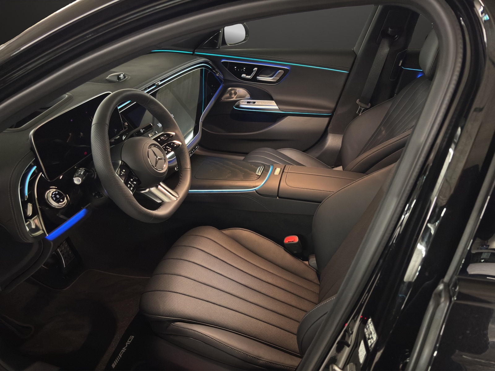 MERCEDES-BENZ E 220 d 4Matic 9G-Tronic - 11