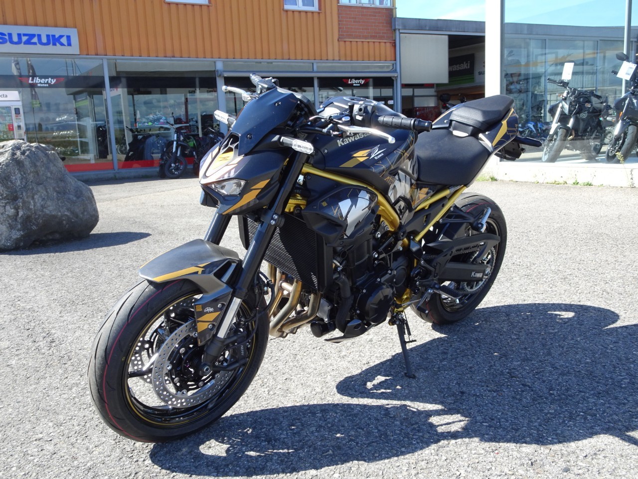 KAWASAKI Z 900 (35kW) Déco - 4