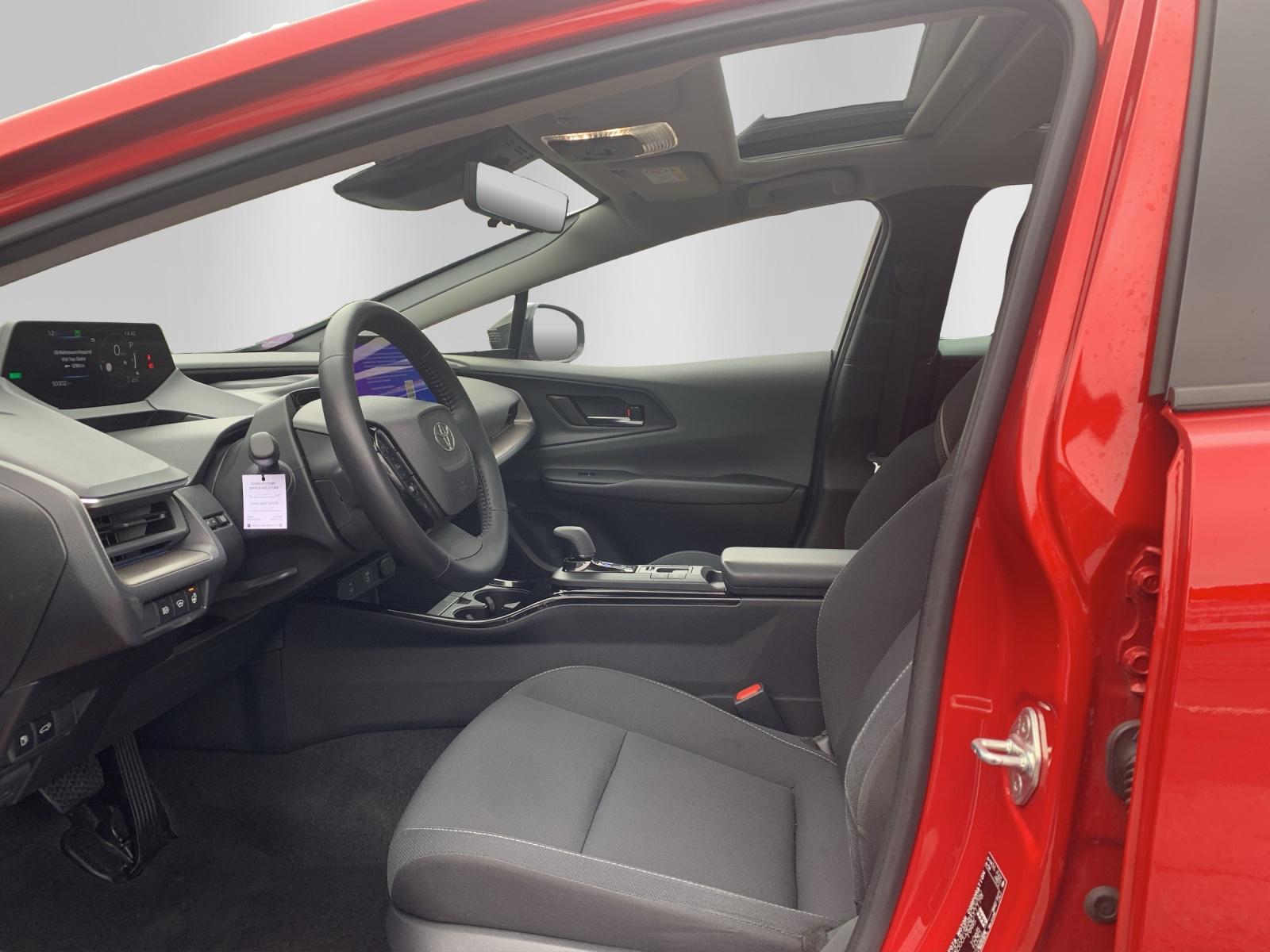 TOYOTA Prius 2.0 Plug-In-Hybrid Style - 11