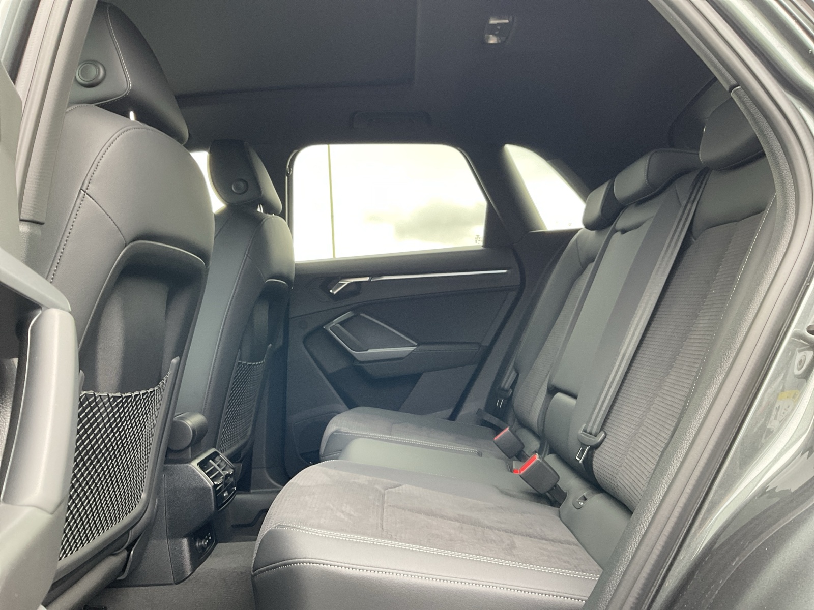 AUDI Q3 35 TFSI S line Attraction S-tronic - 11