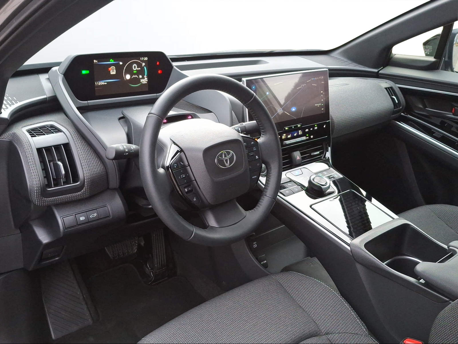 TOYOTA bZ4X Style 71,4 kWh 4WD - 10