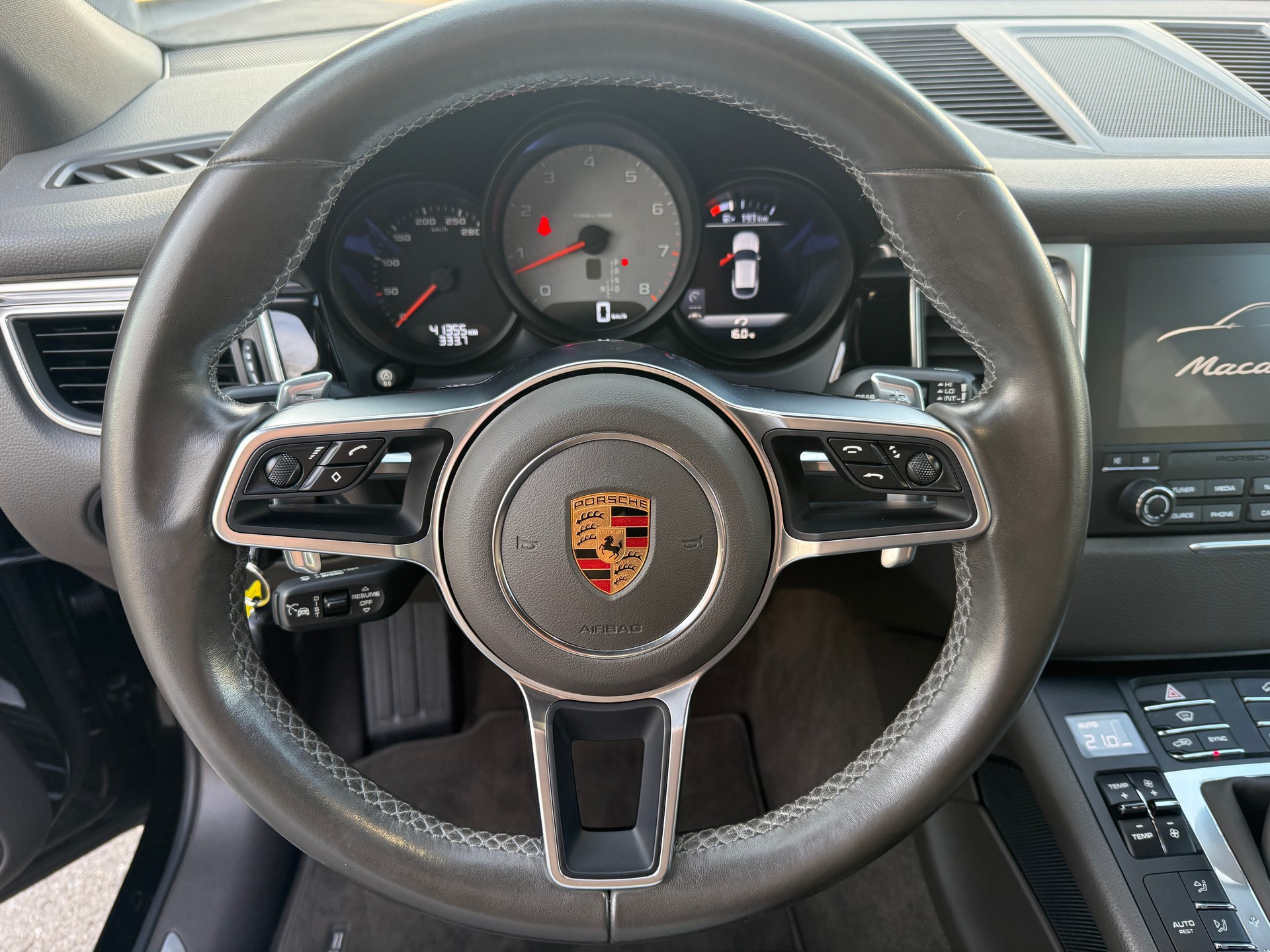 PORSCHE Macan S PDK - 15