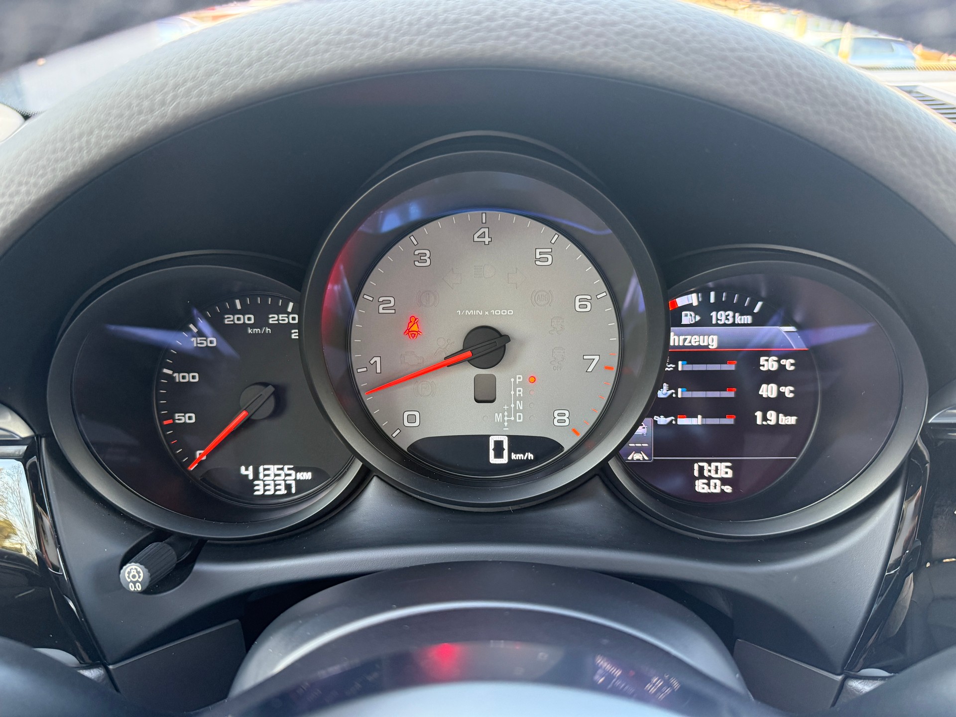 PORSCHE Macan S PDK - 16