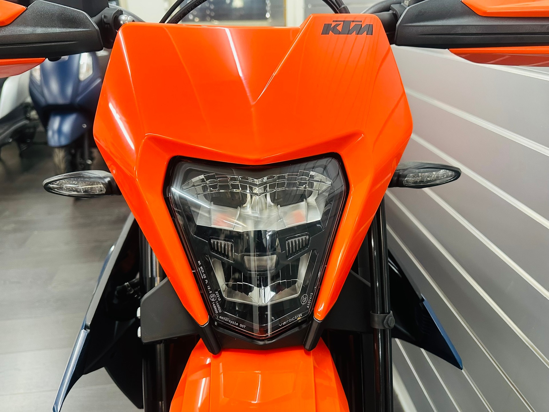 KTM 690 SMC R ABS (35 kW) - 10