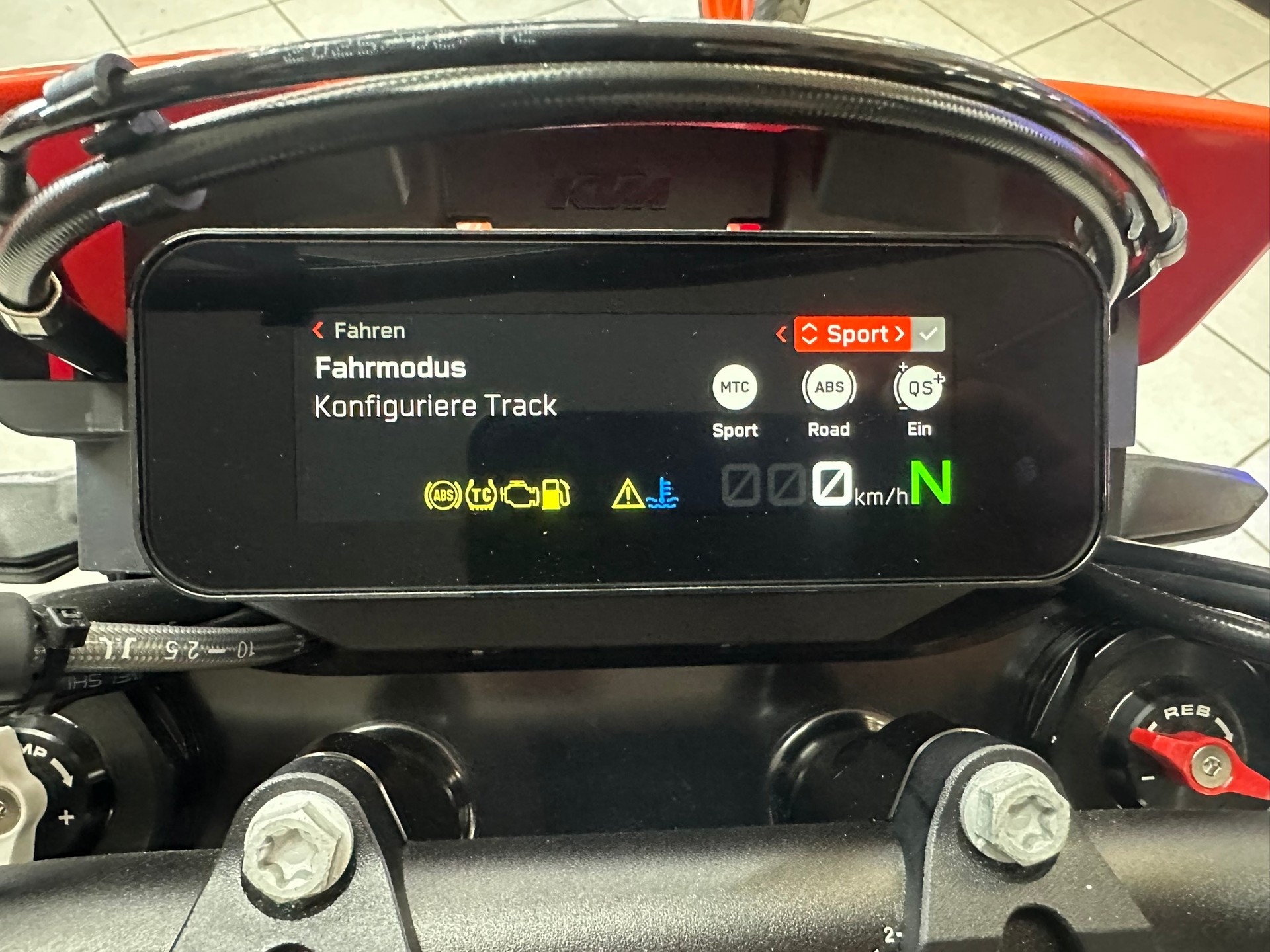 KTM 690 SMC R ABS (35 kW) - 14