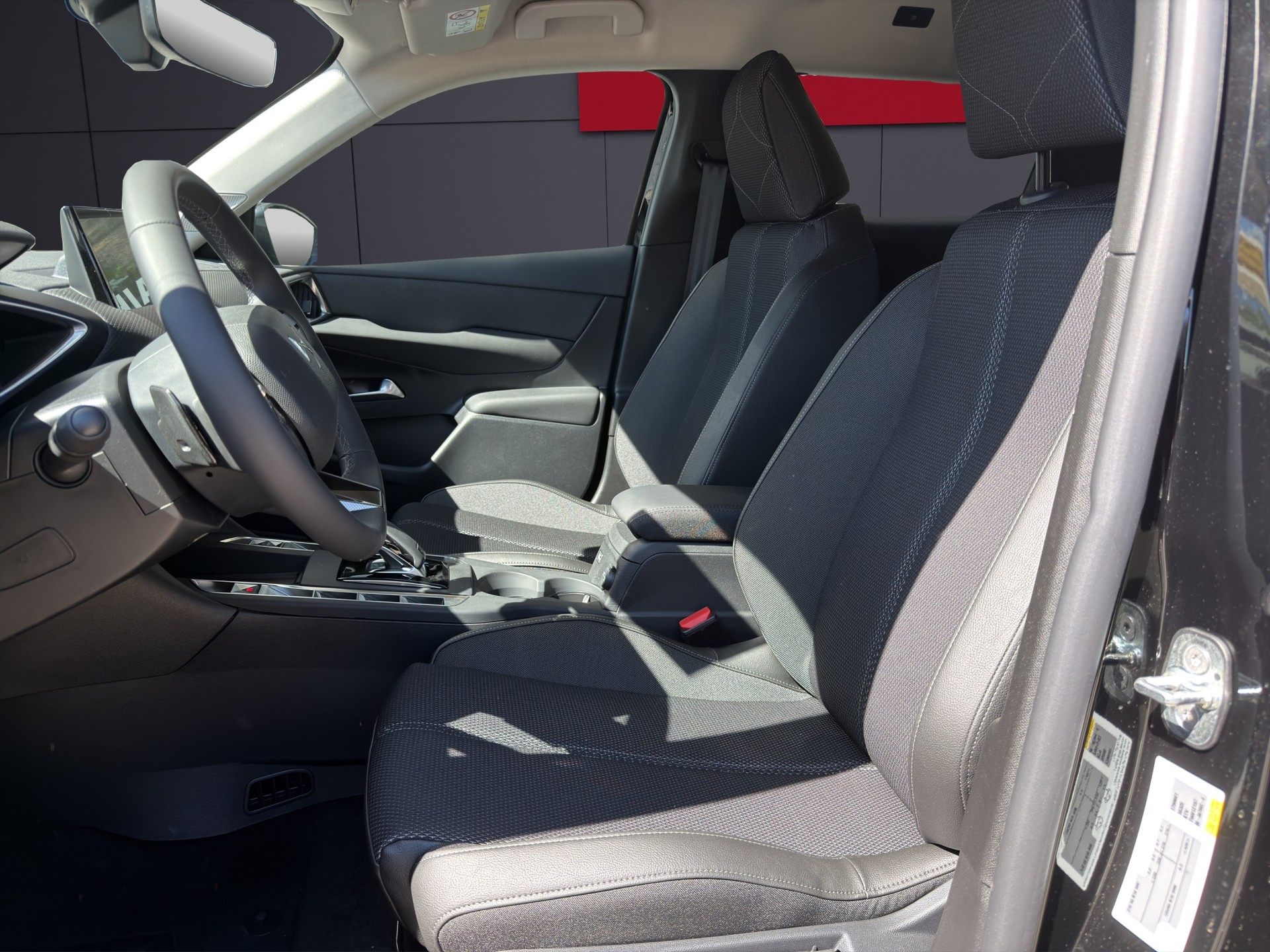 DS AUTOMOBILES DS3 1.2 MHEV Pallas - 6