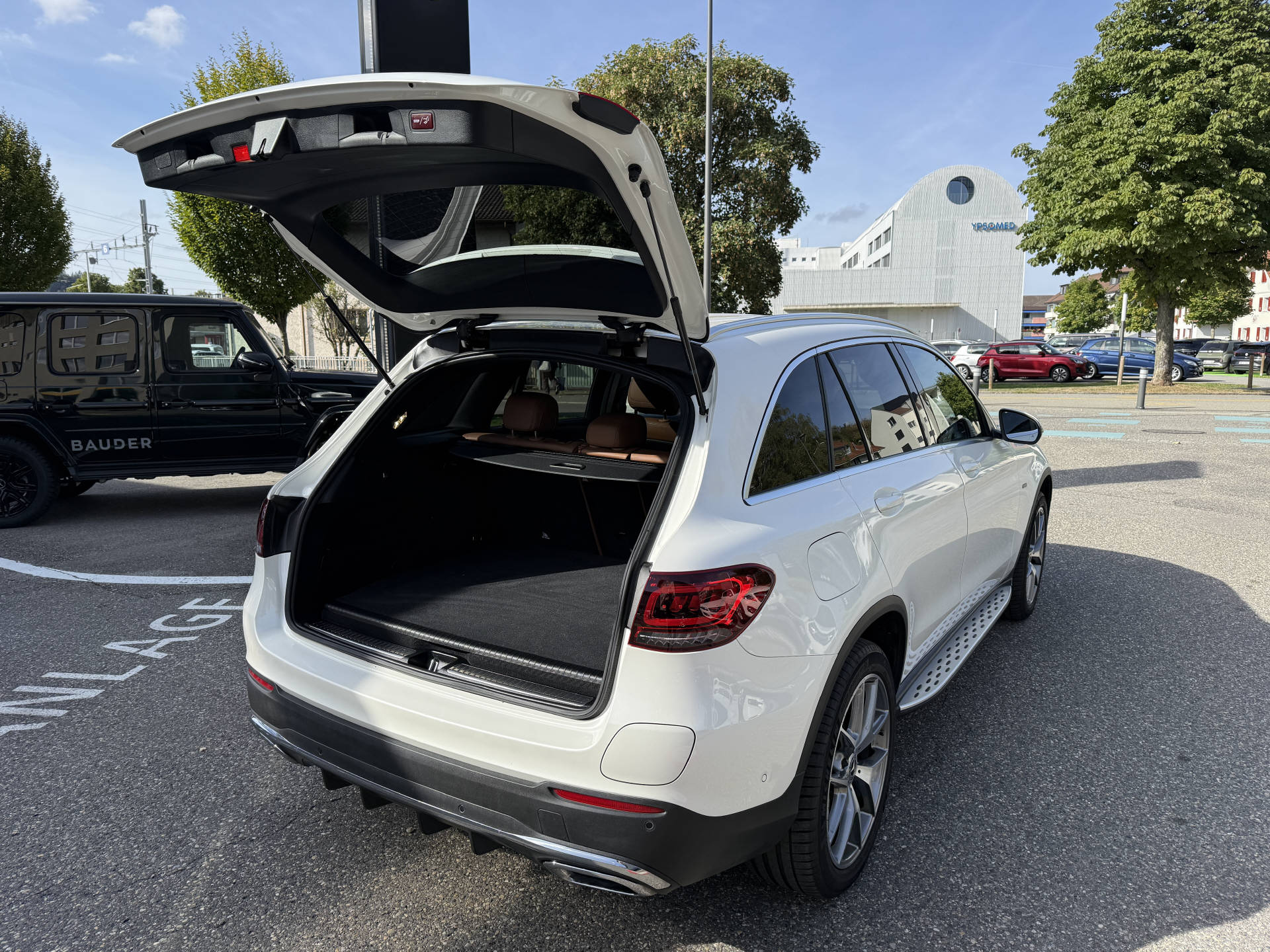 MERCEDES-BENZ GLC 300 de AMG Line 4m - 8