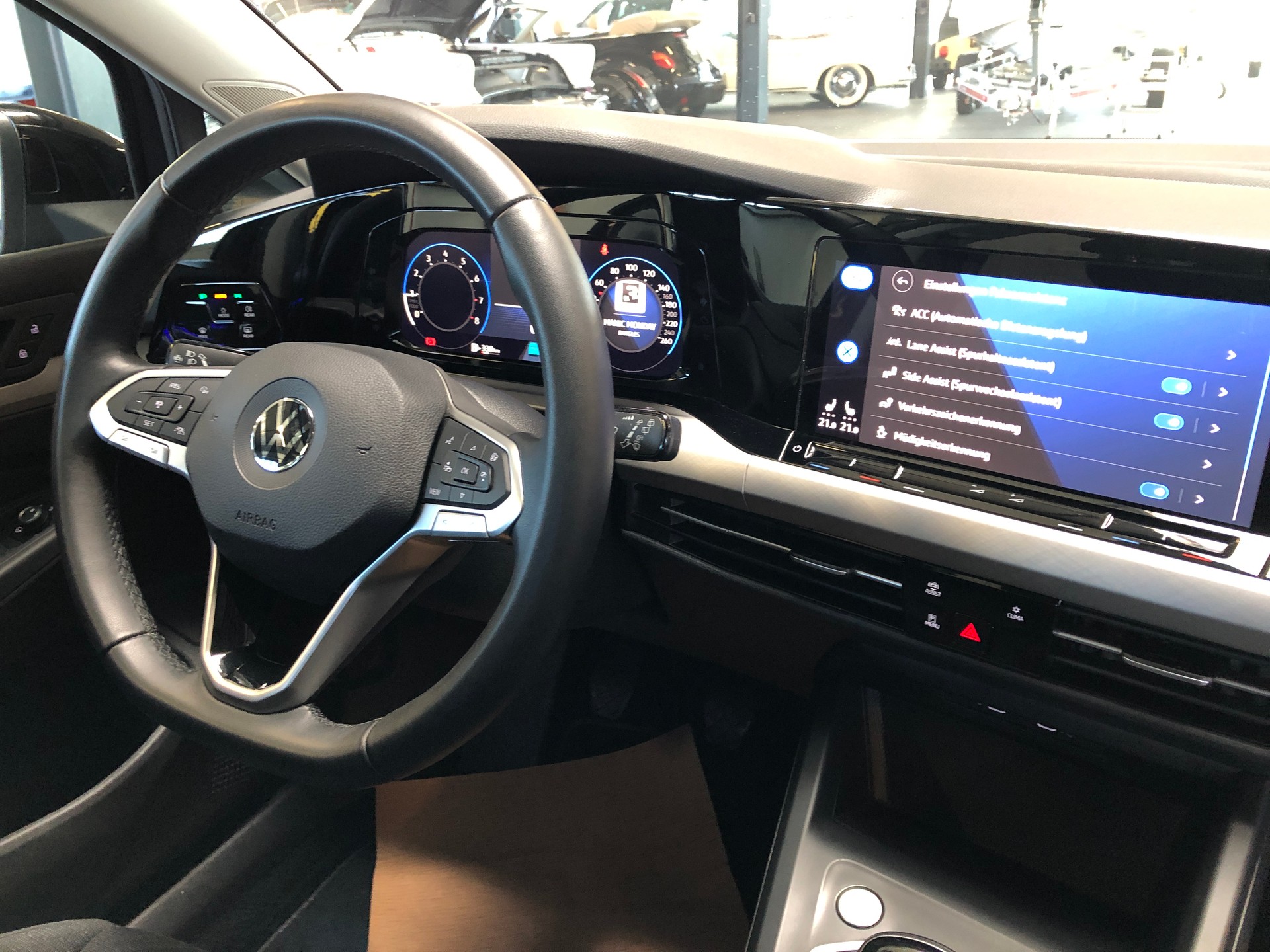 VW Golf 1.5 TSI ACT Life - 15