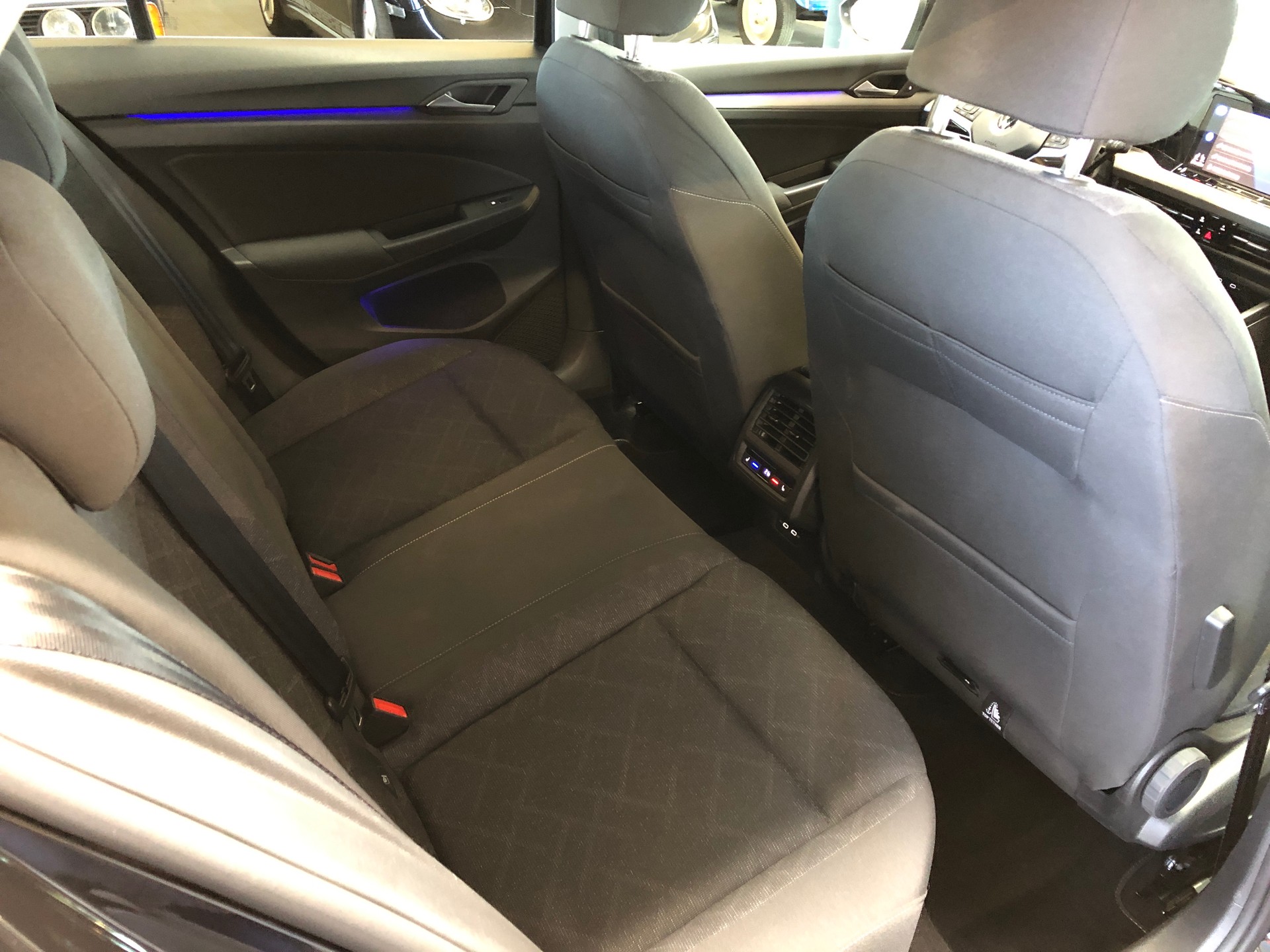 VW Golf 1.5 TSI ACT Life - 18