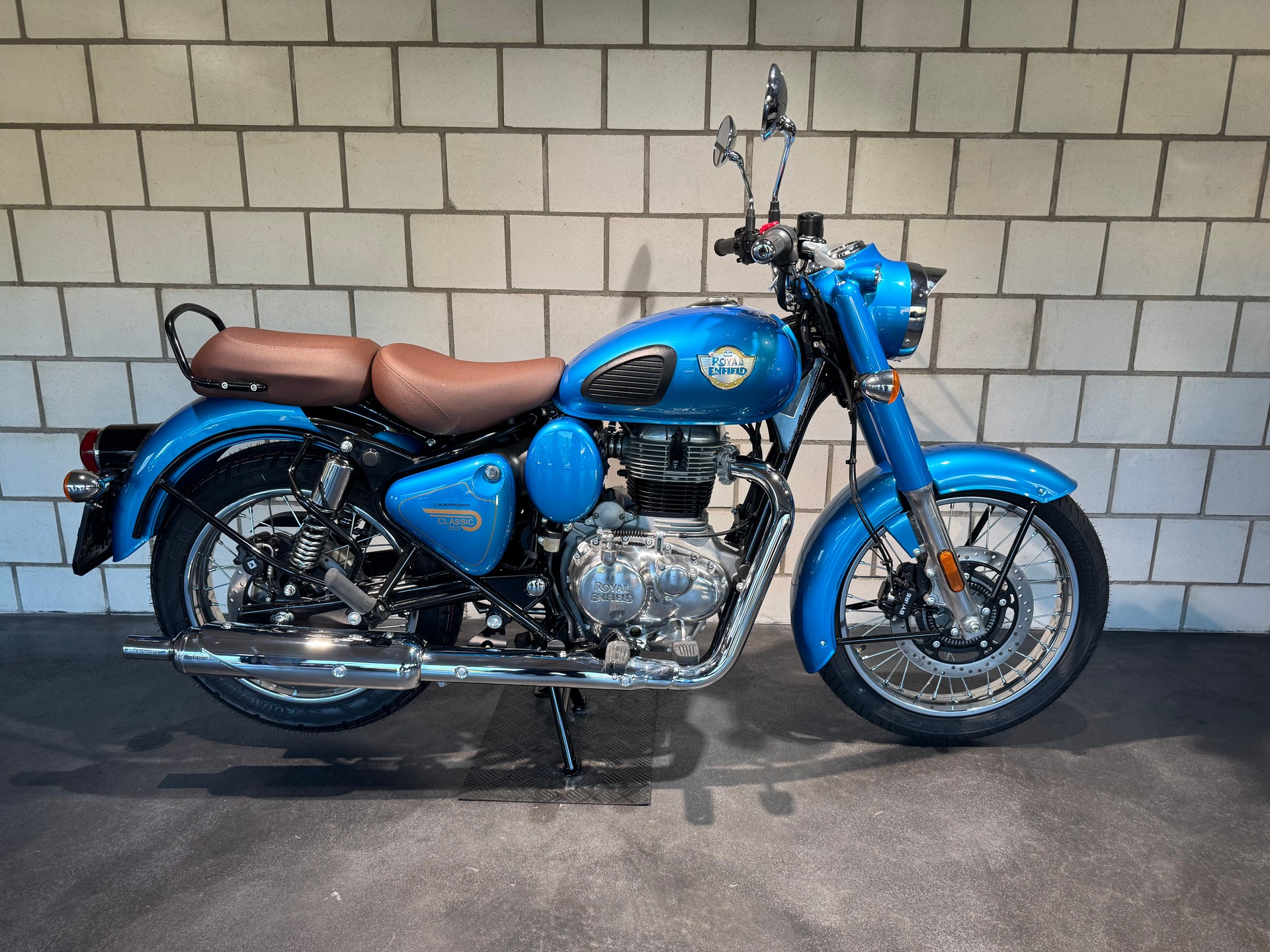 ROYAL ENFIELD CLASSIC 350 - 2