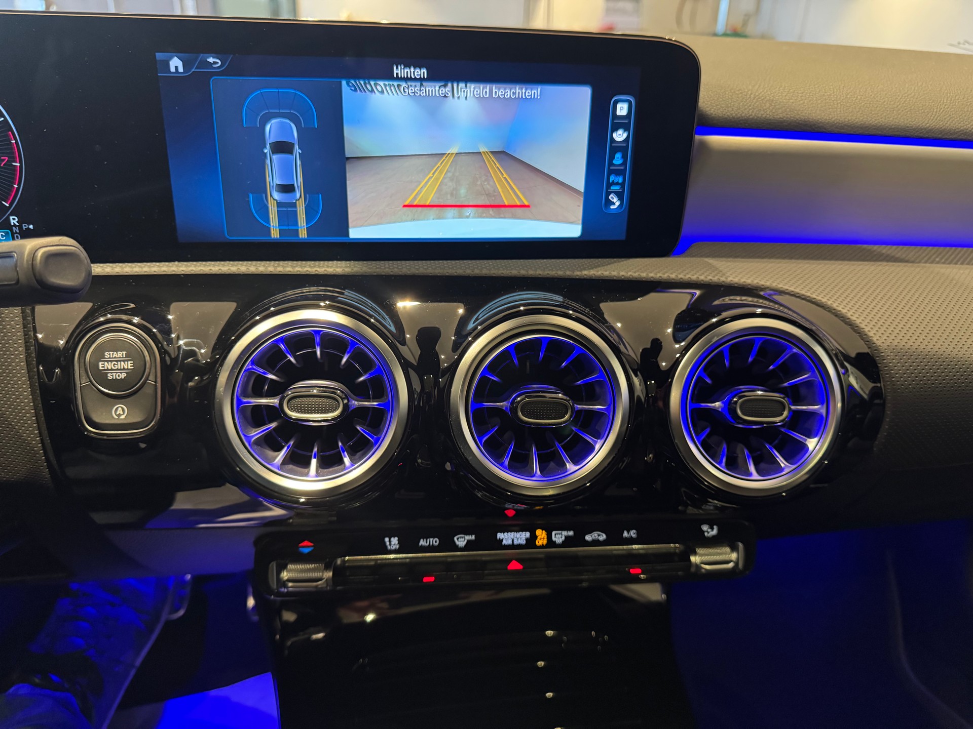 MERCEDES-BENZ A 250 AMG Line 4m Limousine - 15