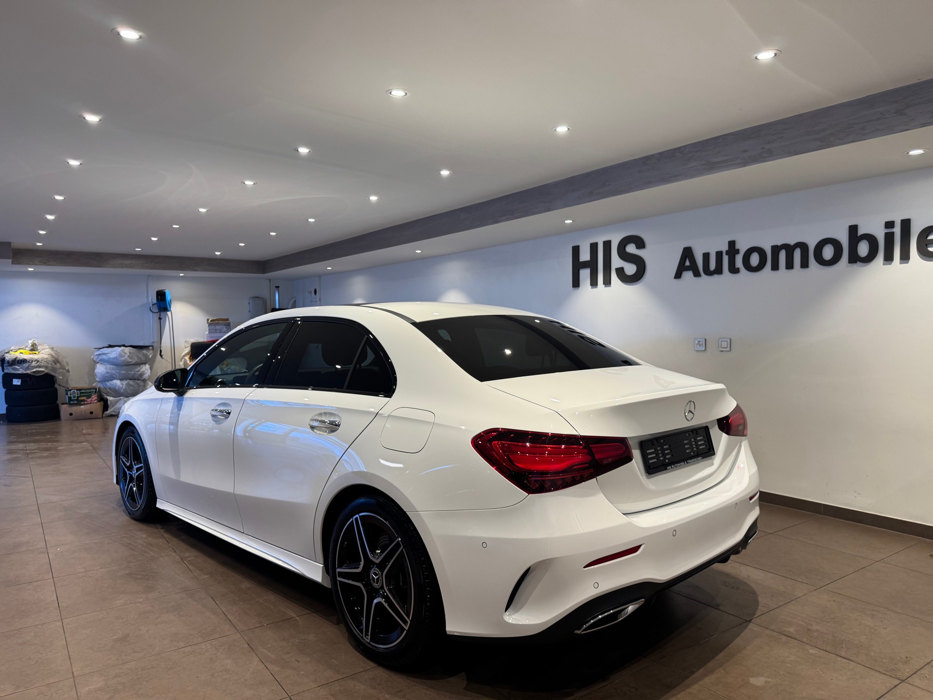 MERCEDES-BENZ A 250 AMG Line 4m Limousine - 4