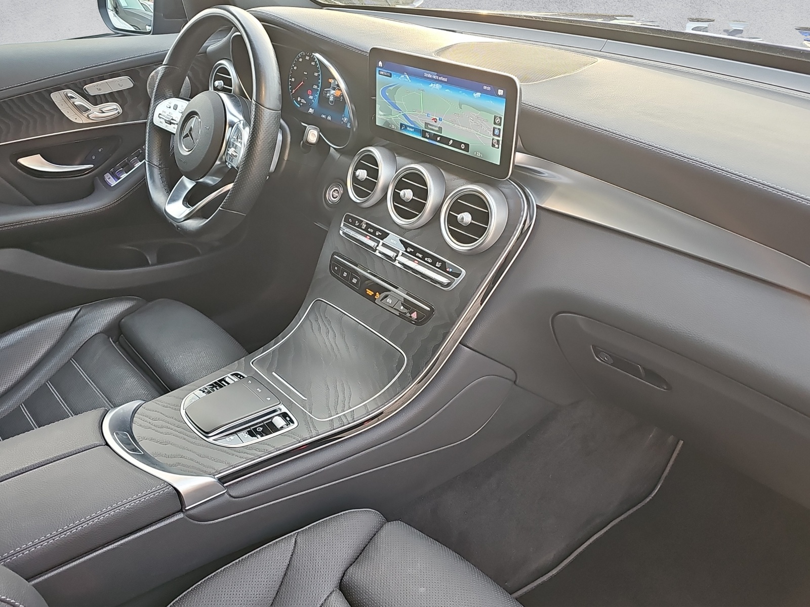 MERCEDES-BENZ GLC Coupé 300 d AMG Line 4Matic 9G-Tronic - 10