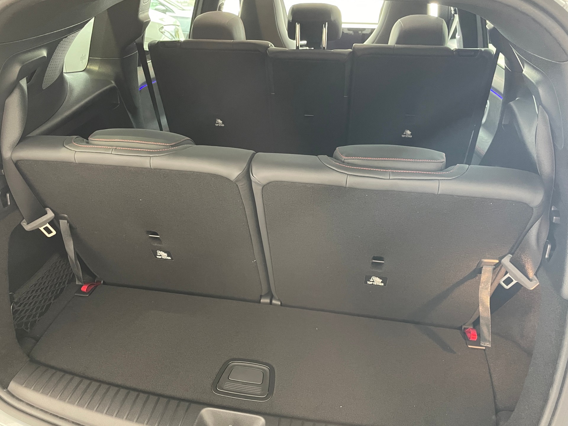 MERCEDES-BENZ Mercedes-Benz GLB 350 4M 7 places AMG Line - 12