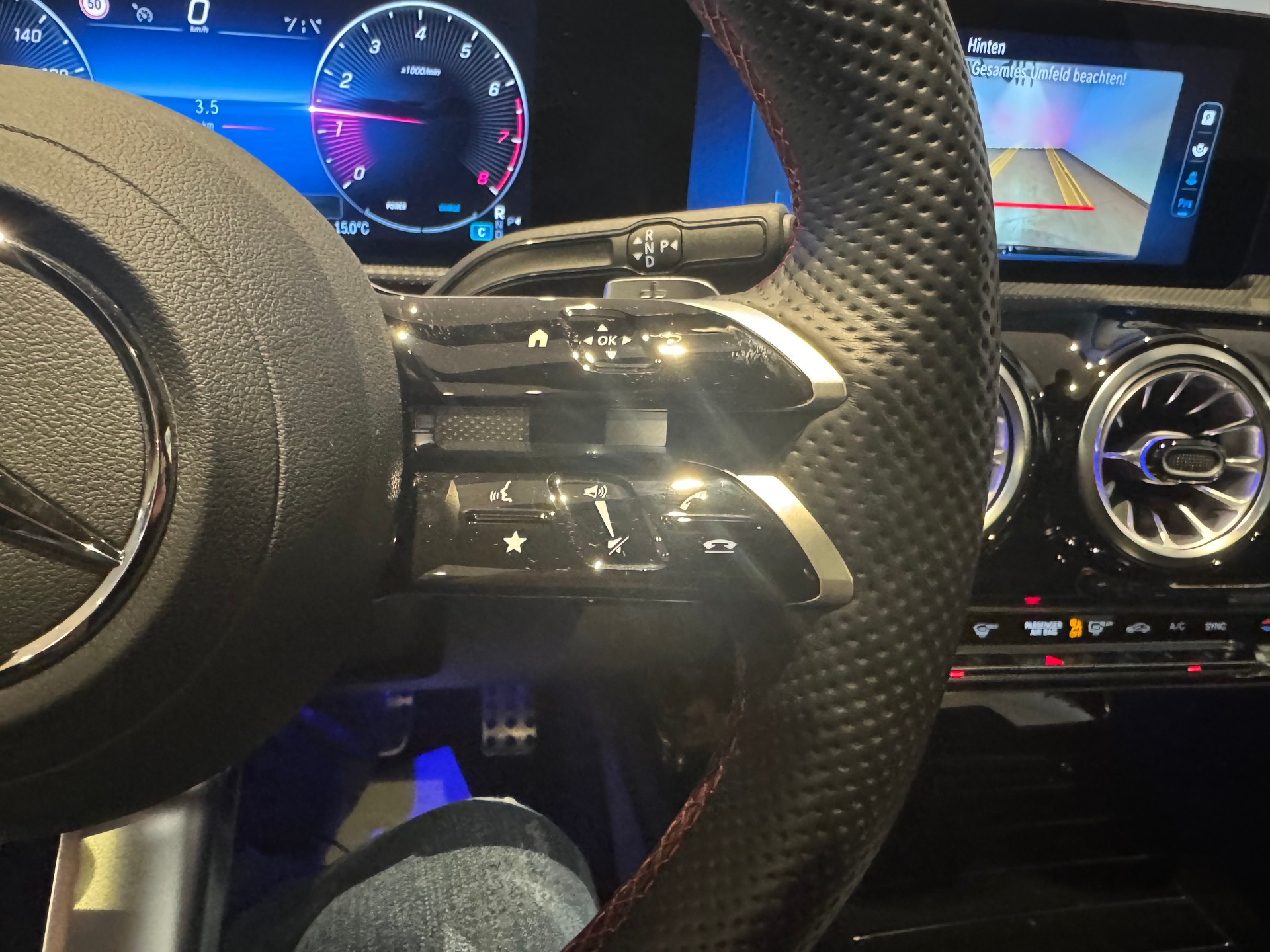 MERCEDES-BENZ CLA 250 AMG Line 4matic - 16