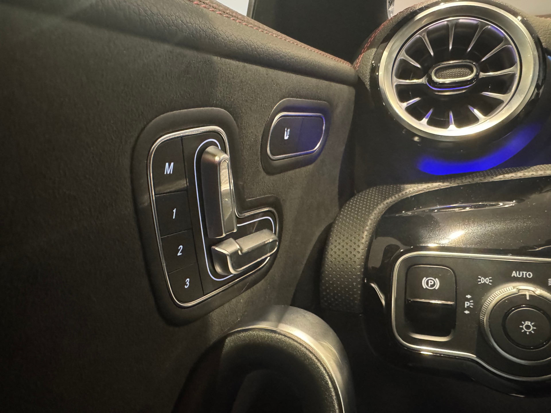 MERCEDES-BENZ CLA 250 AMG Line 4matic - 19