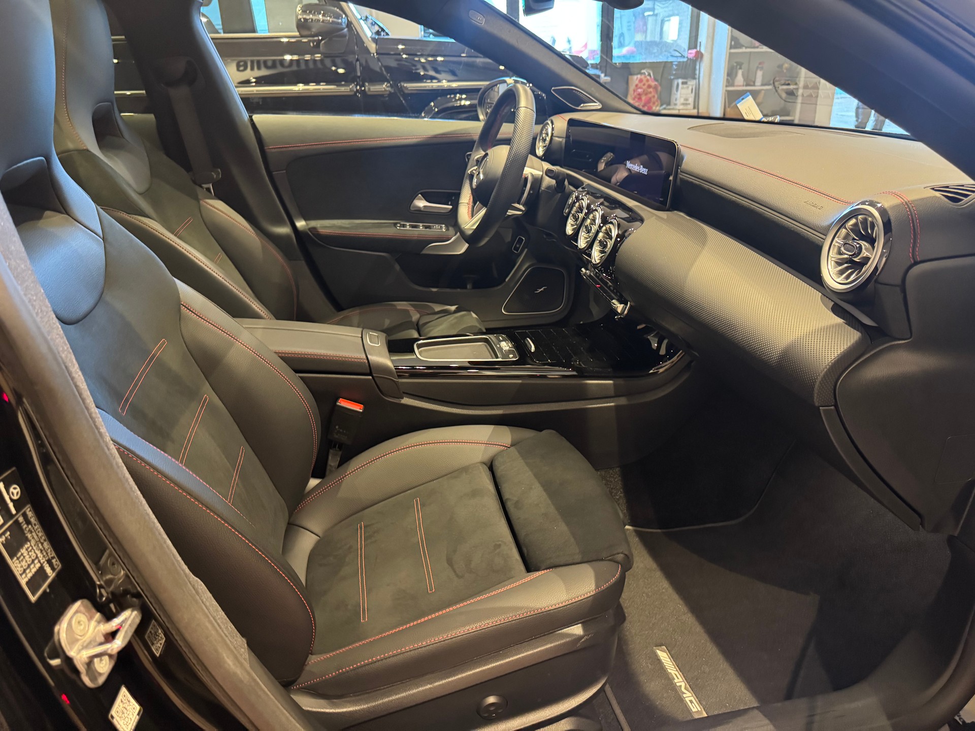 MERCEDES-BENZ CLA 250 AMG Line 4matic - 7