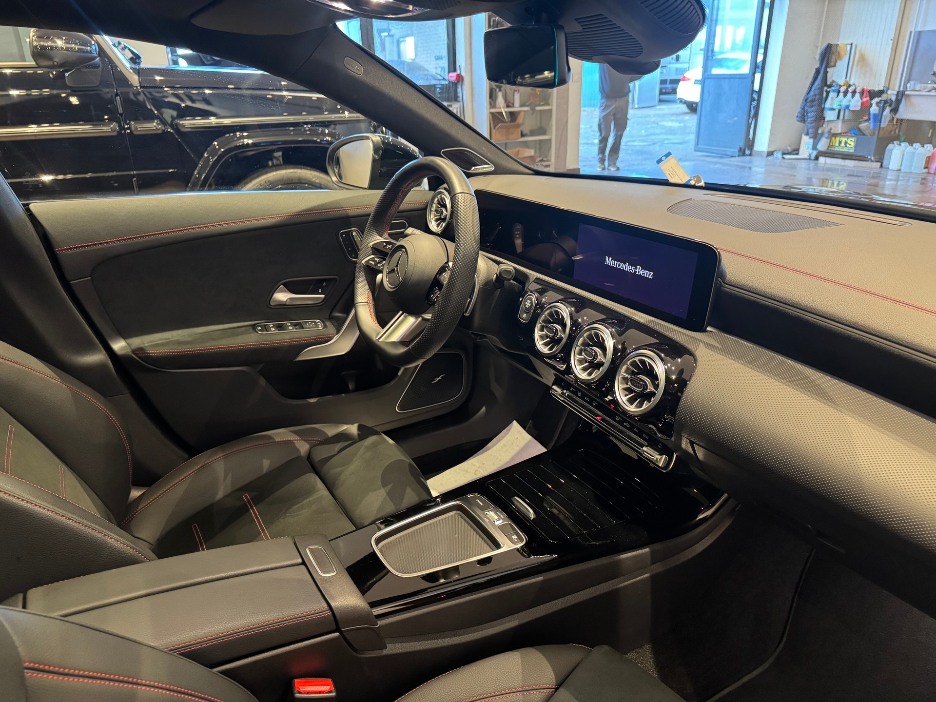 MERCEDES-BENZ CLA 250 AMG Line 4matic - 8