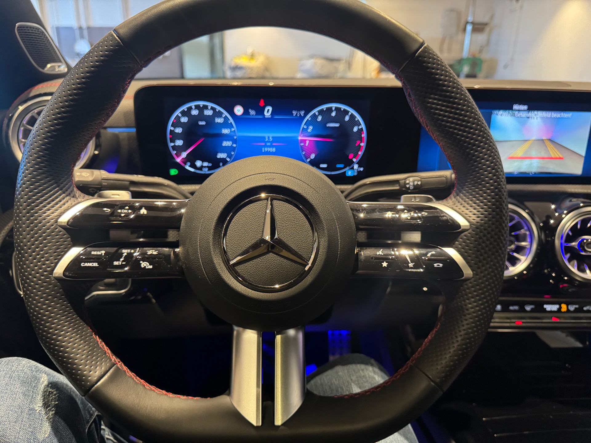 MERCEDES-BENZ CLA 250 AMG Line 4matic - 18