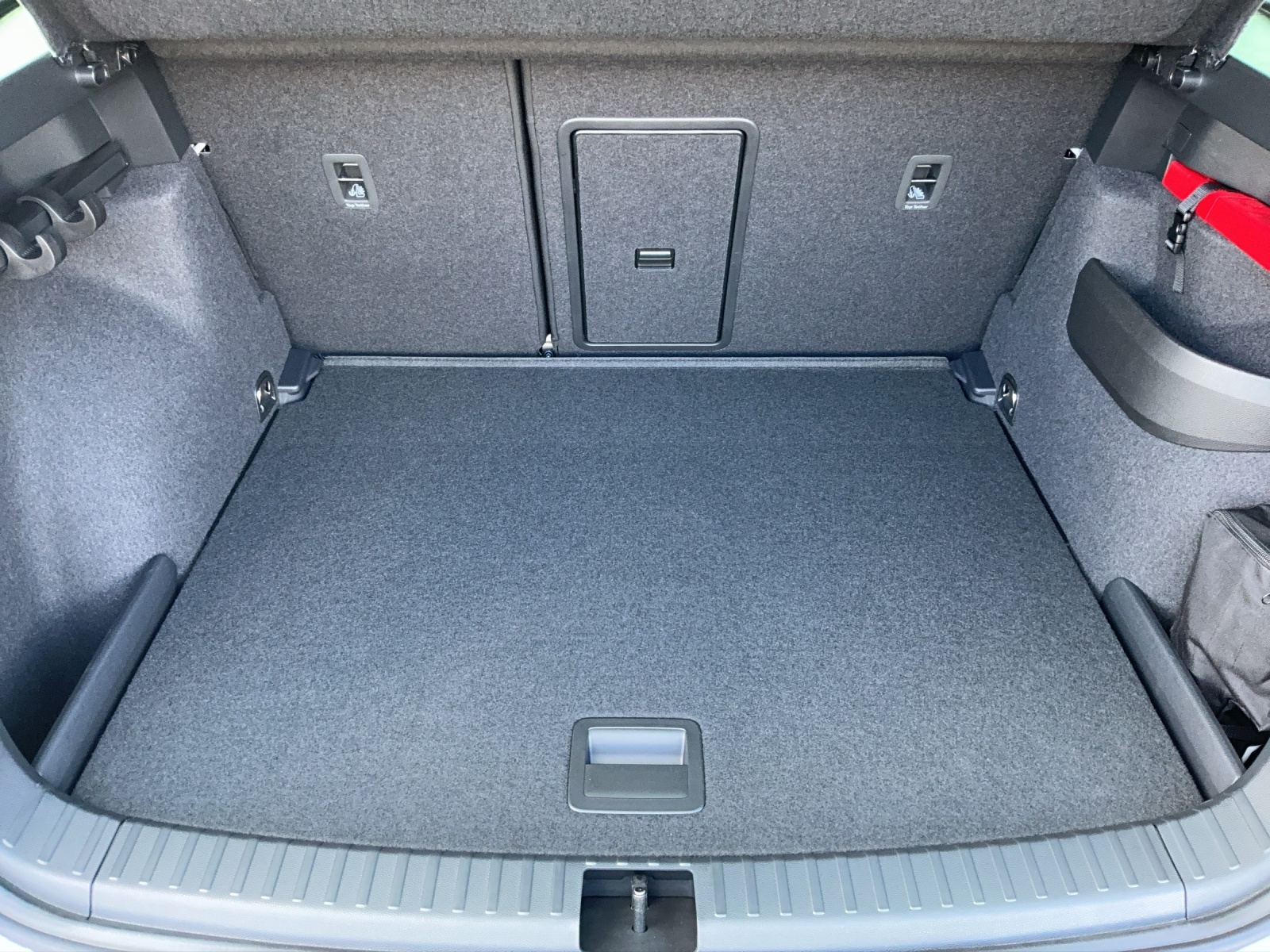 SKODA Karoq 2.0 TSI Dynamic Limited Edition 4x4 DSG - 12