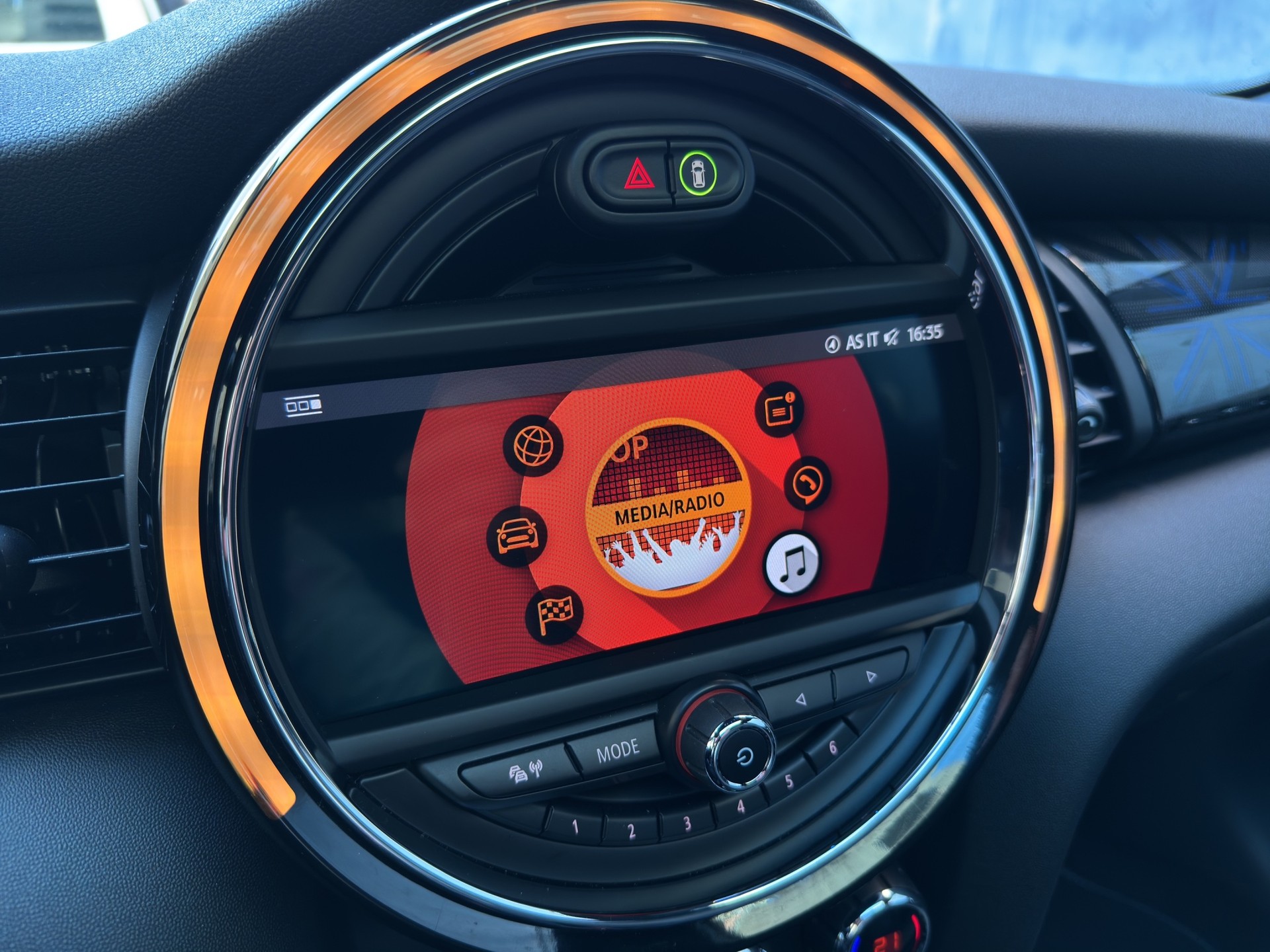 MINI Mini F56 2.0i Cooper S - 11