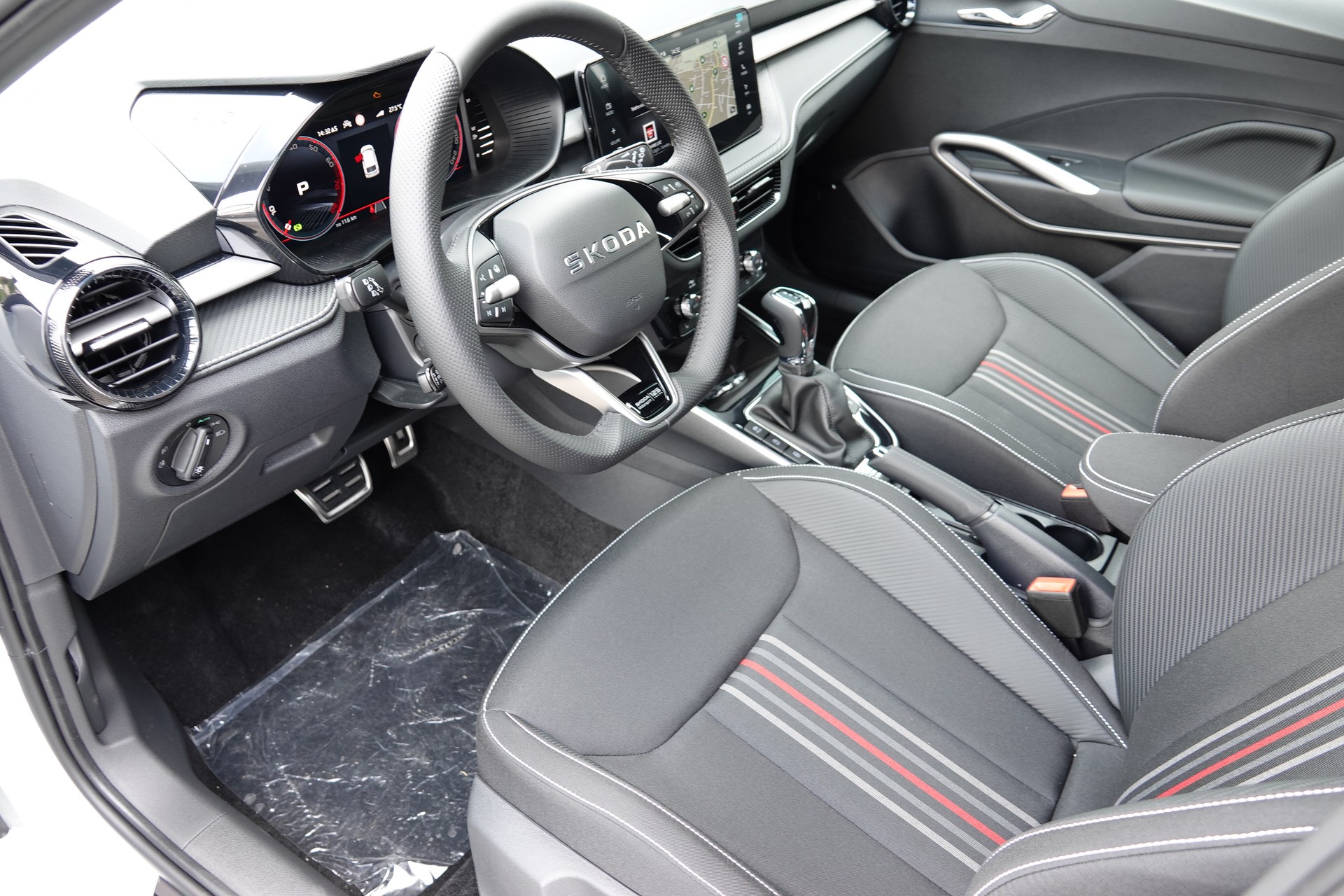 SKODA Fabia 1.5 TSI Motorsport Edition DSG - 10
