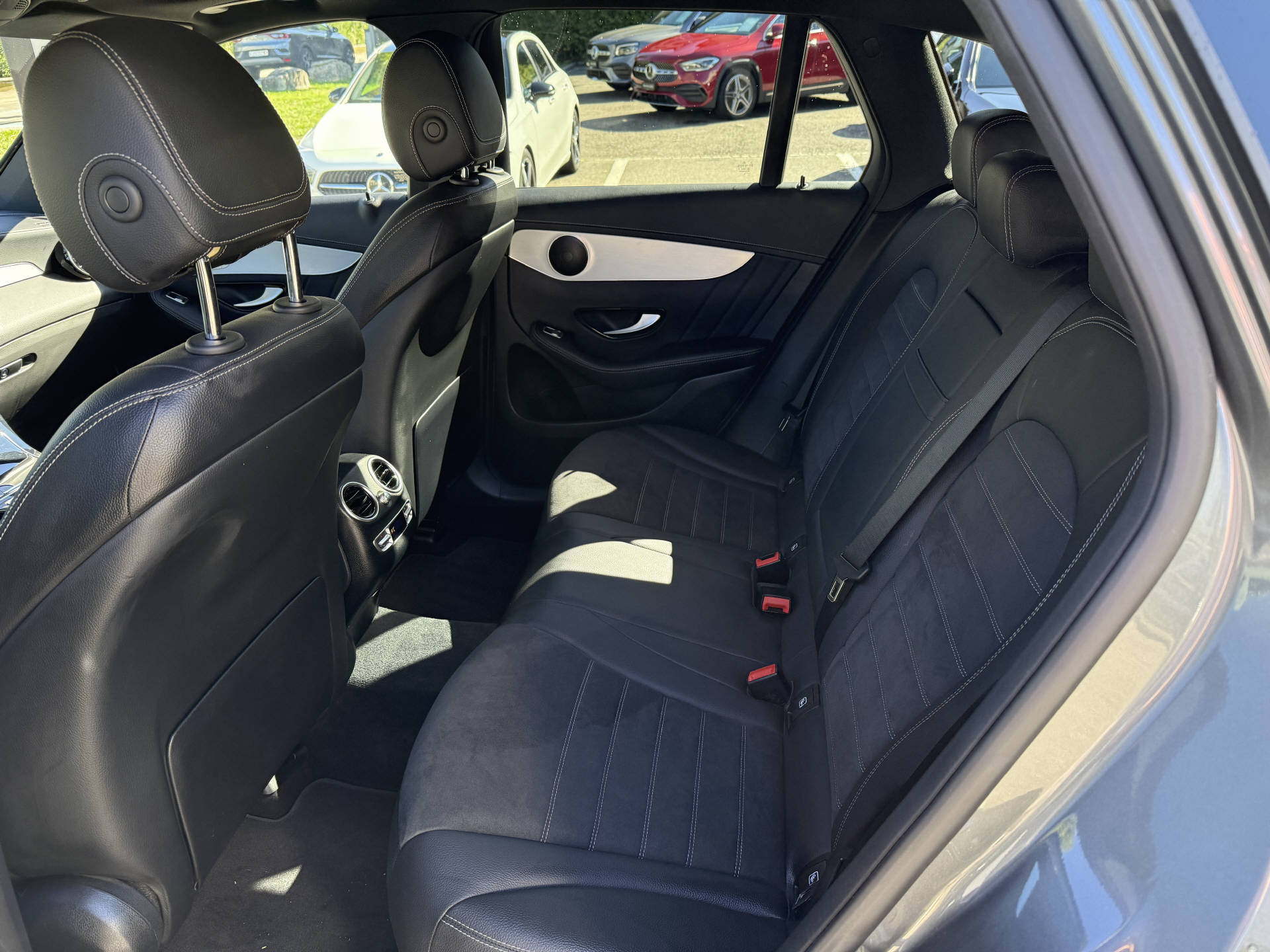 MERCEDES-BENZ GLC 300 d AMG Line 4m - 6