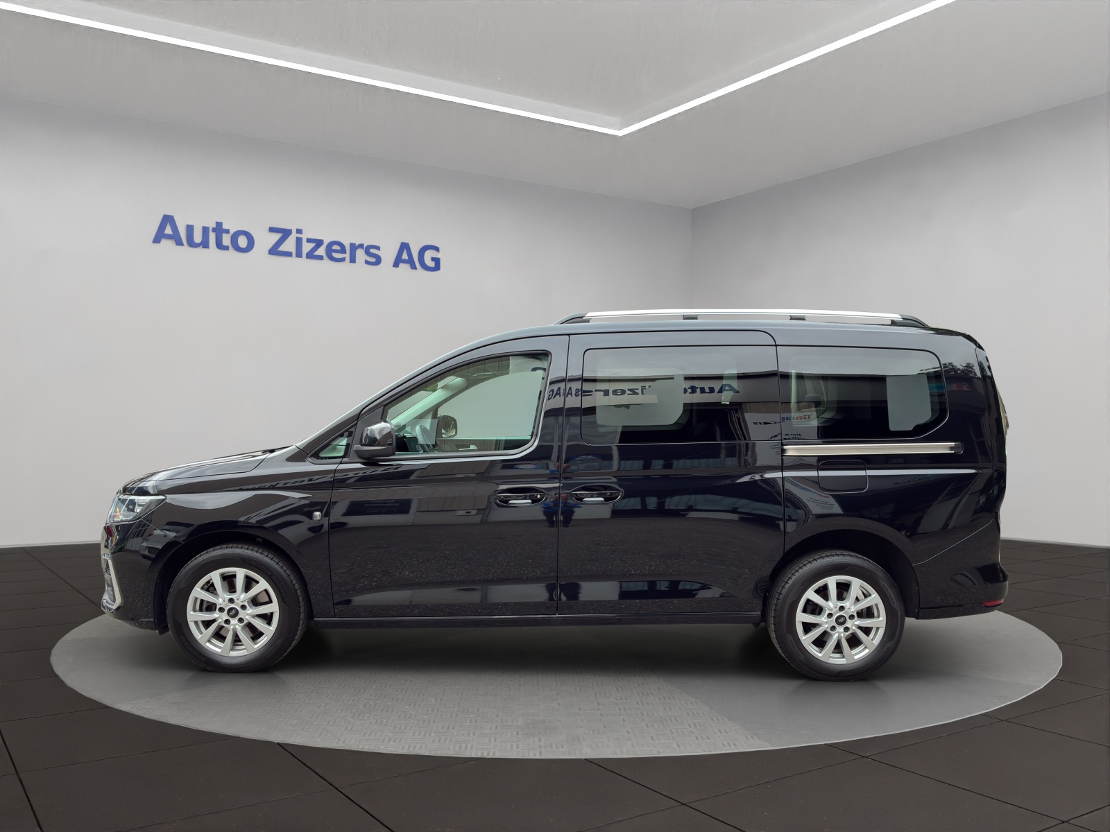 FORD Grand Tourneo Connect 2.0 EcoBlue Titanium - 3