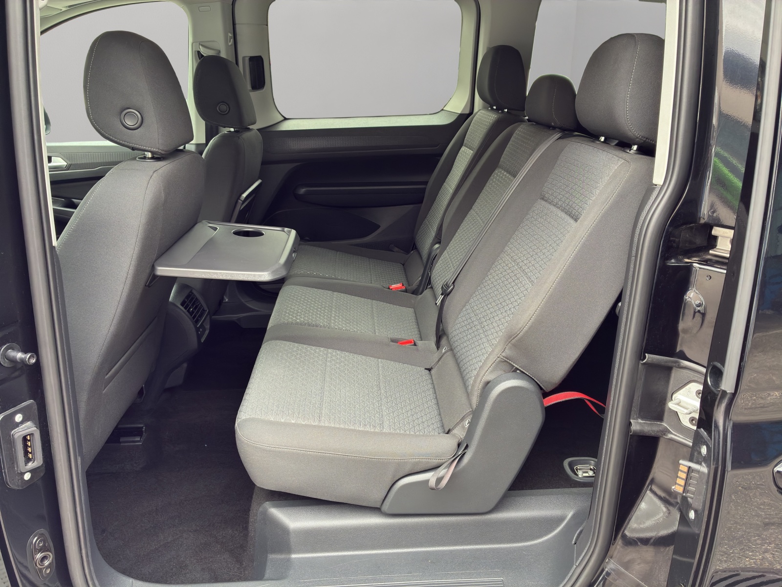 FORD Grand Tourneo Connect 2.0 EcoBlue Titanium - 12