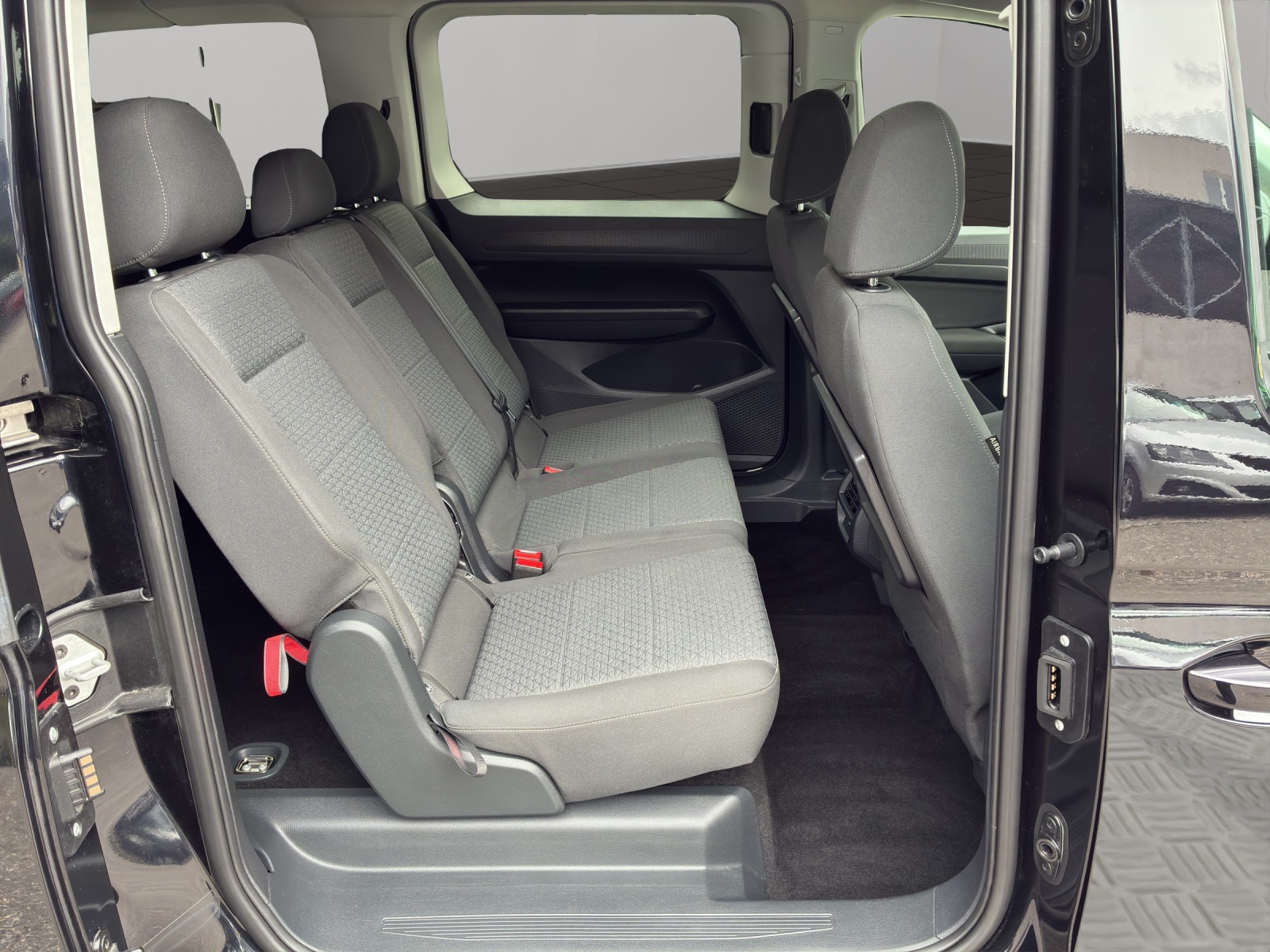 FORD Grand Tourneo Connect 2.0 EcoBlue Titanium - 14