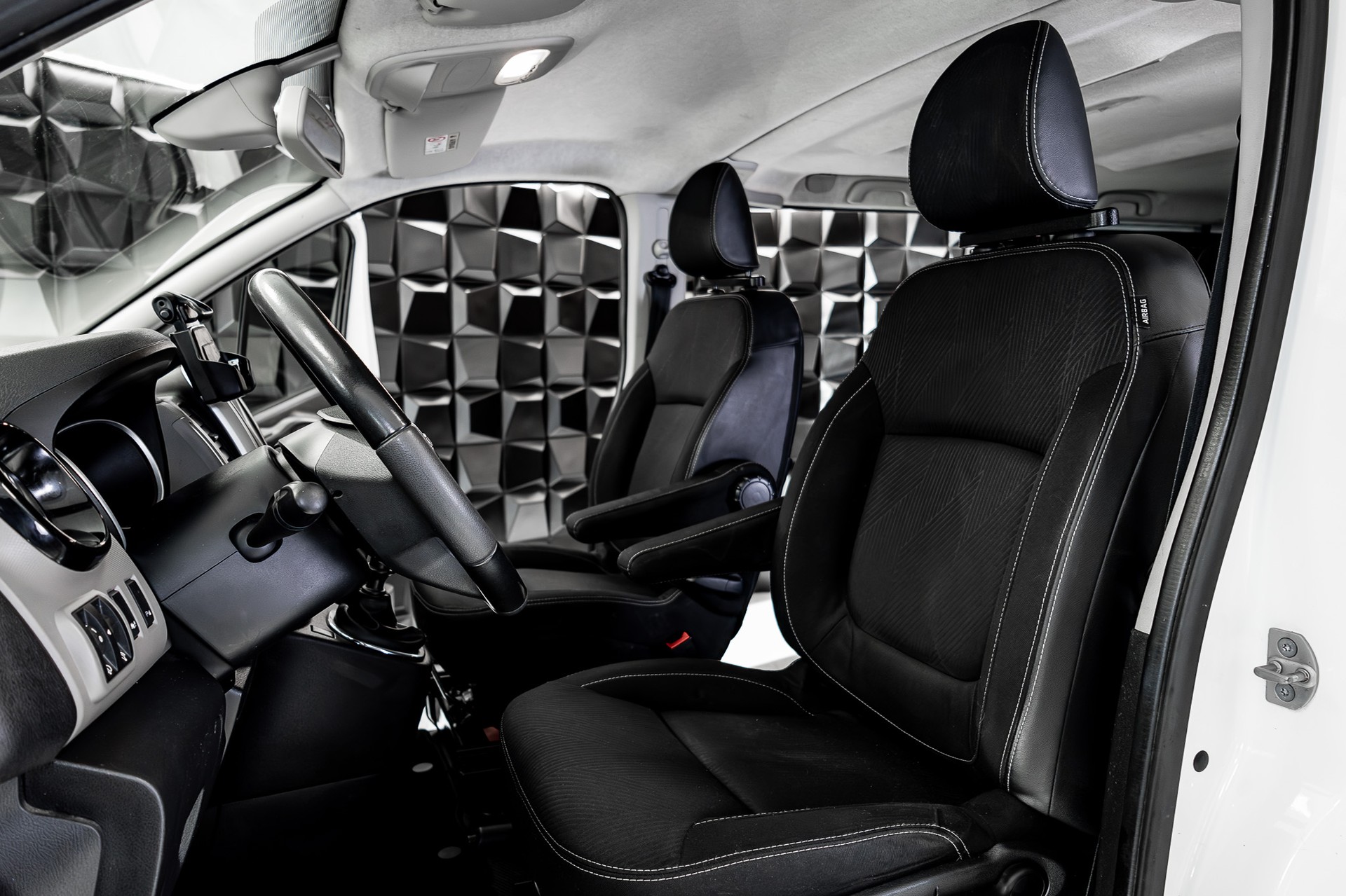 NISSAN NV300 dCi 145 2.7 L1H1 Premium 8Pl. - 10