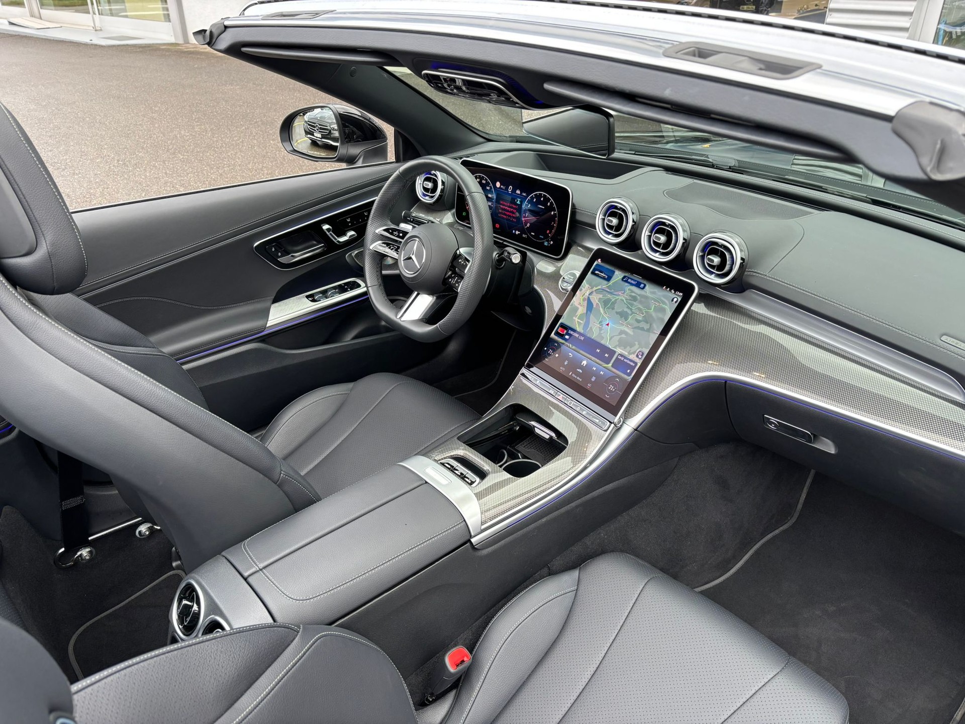 MERCEDES-BENZ CLE 300 AMG-Line 4Matic Cabriolet - 14