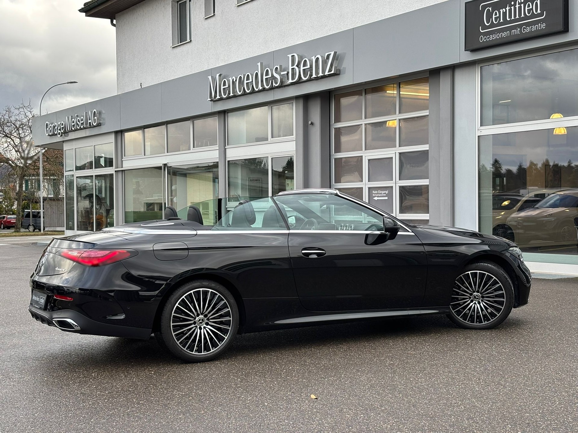 MERCEDES-BENZ CLE 300 AMG-Line 4Matic Cabriolet - 6