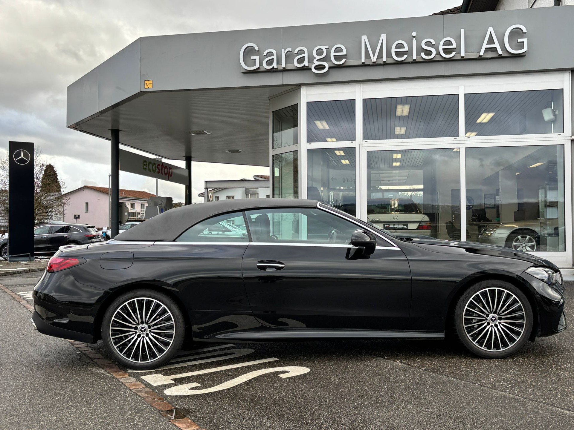 MERCEDES-BENZ CLE 300 AMG-Line 4Matic Cabriolet - 9