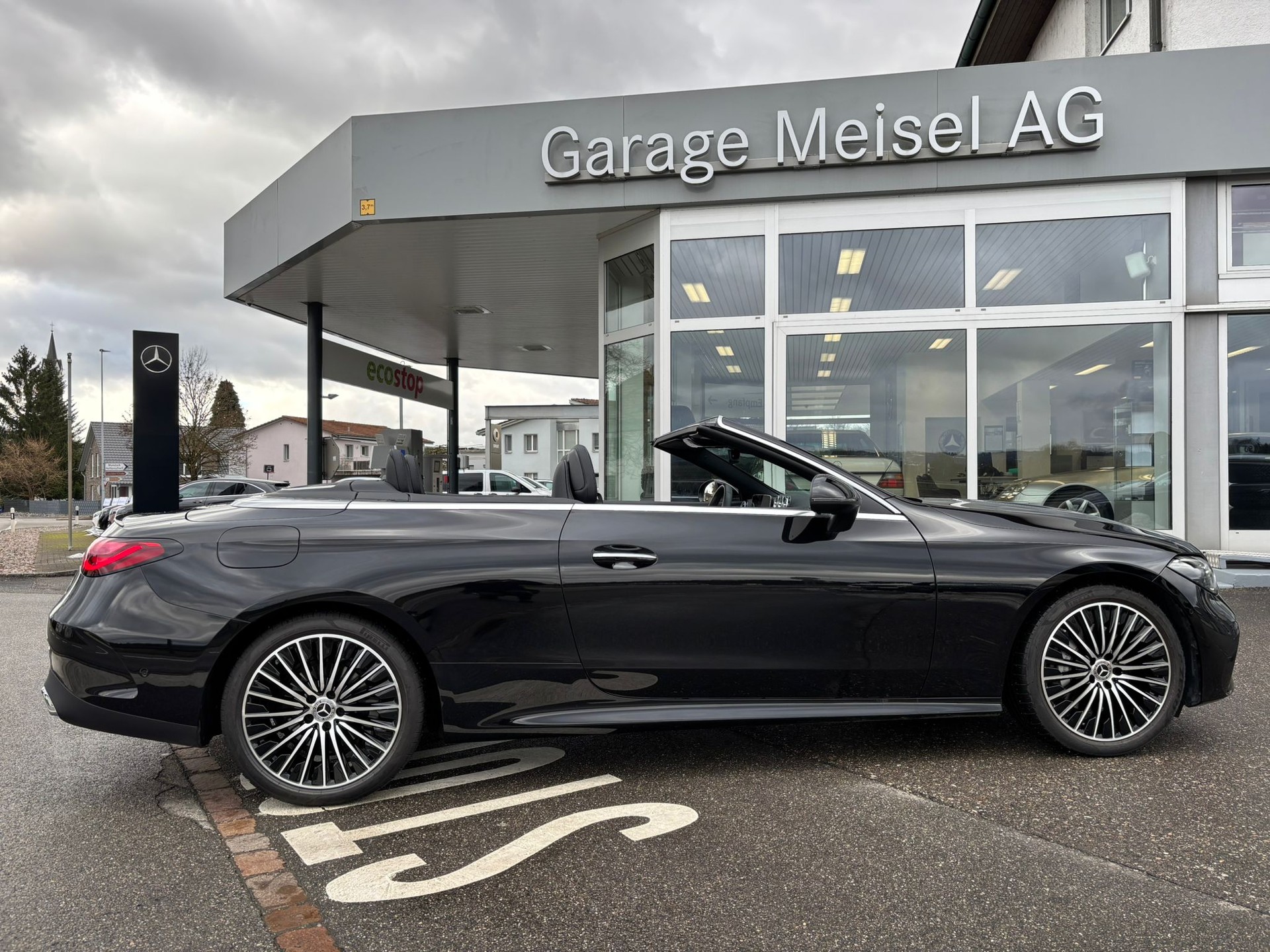 MERCEDES-BENZ CLE 300 AMG-Line 4Matic Cabriolet - 10