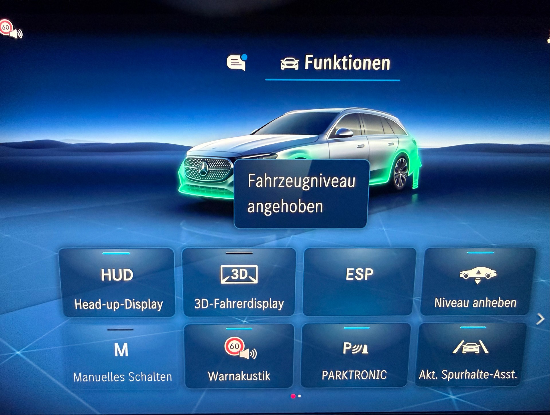 MERCEDES-BENZ E 300 de EXCLUSIVE T 4Matic EQ Hybrid 9G-Tronic - 16
